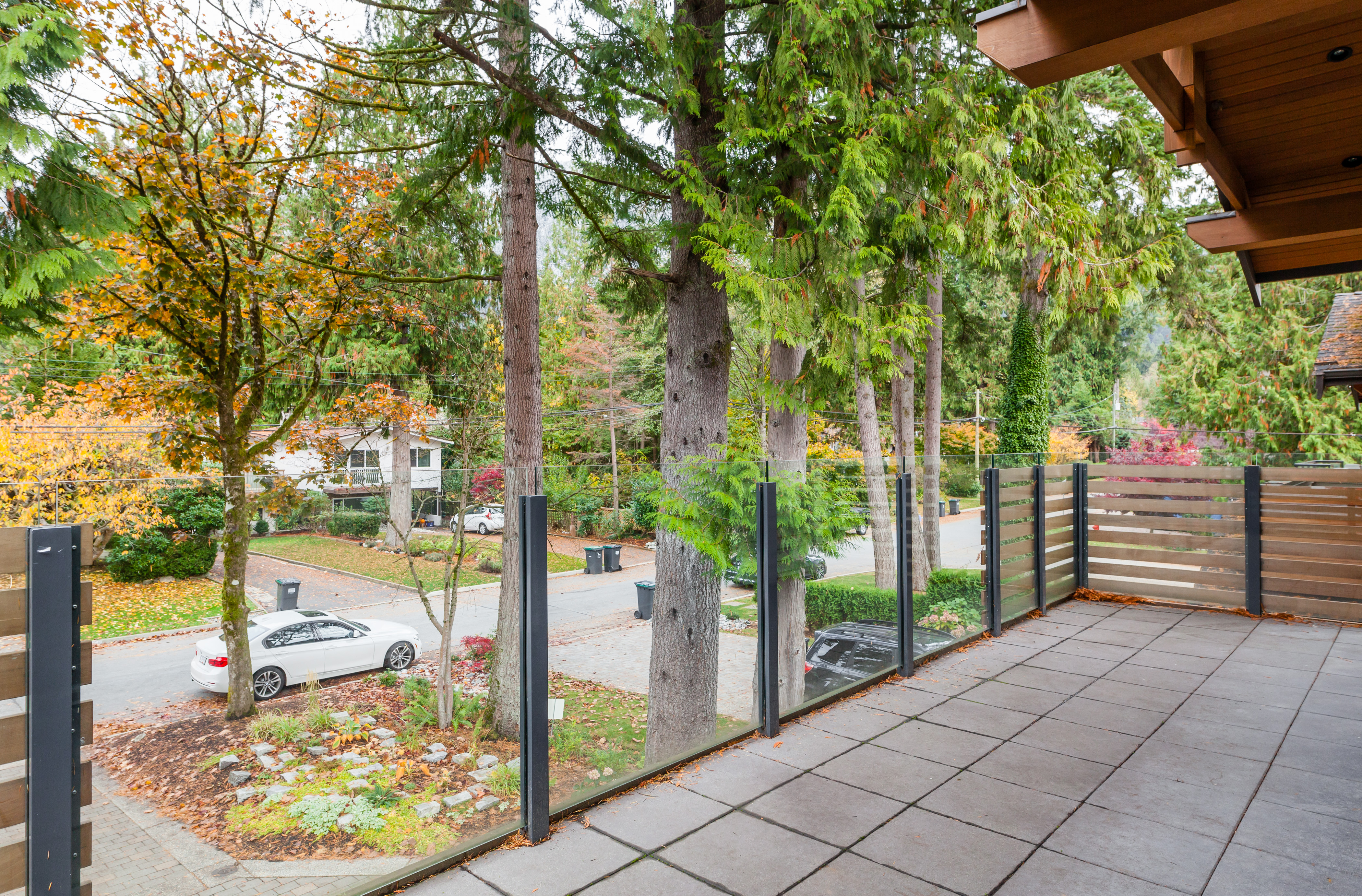 1079 Canyon Blvd, North Vancouver 28