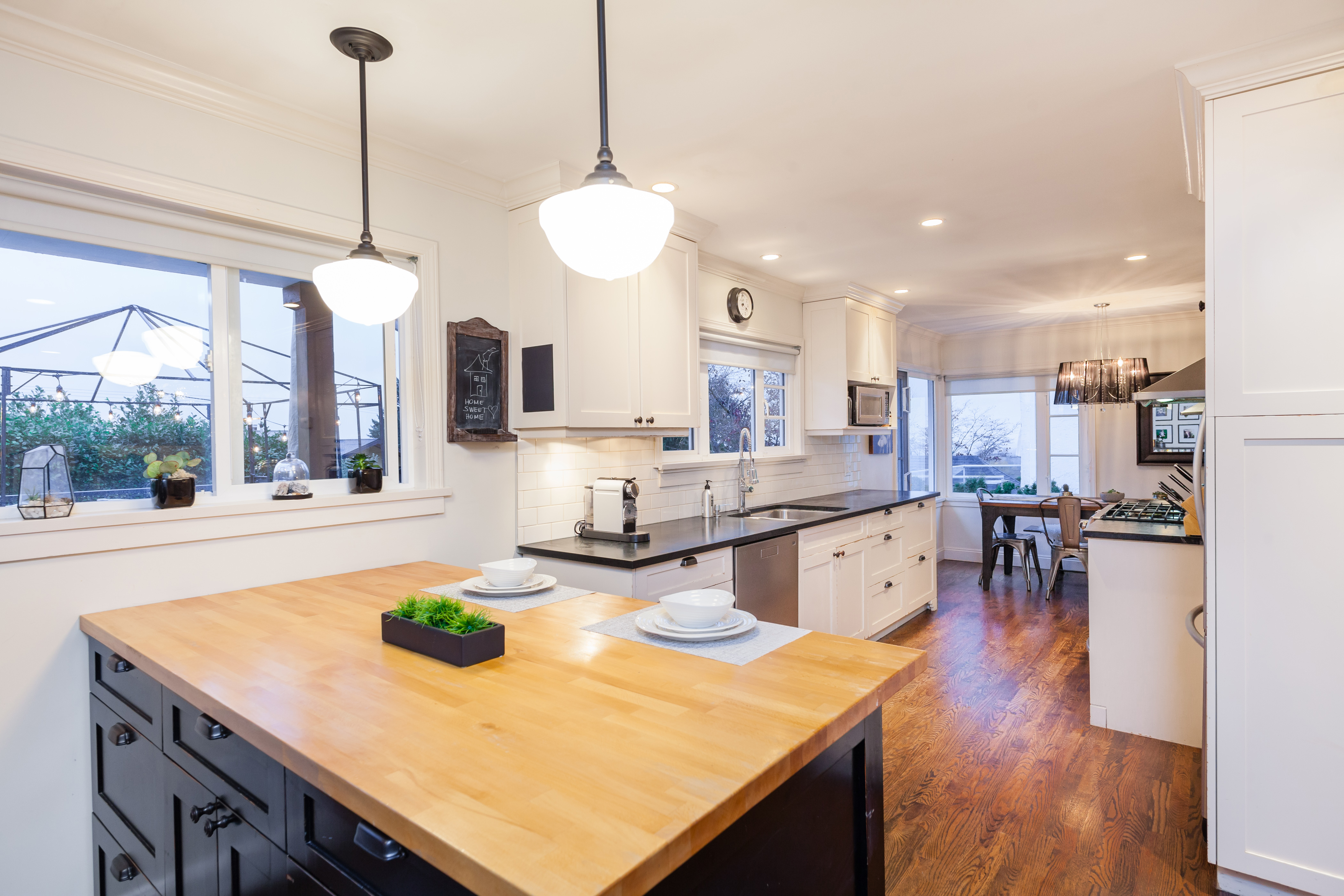 131 W St. James Road 13