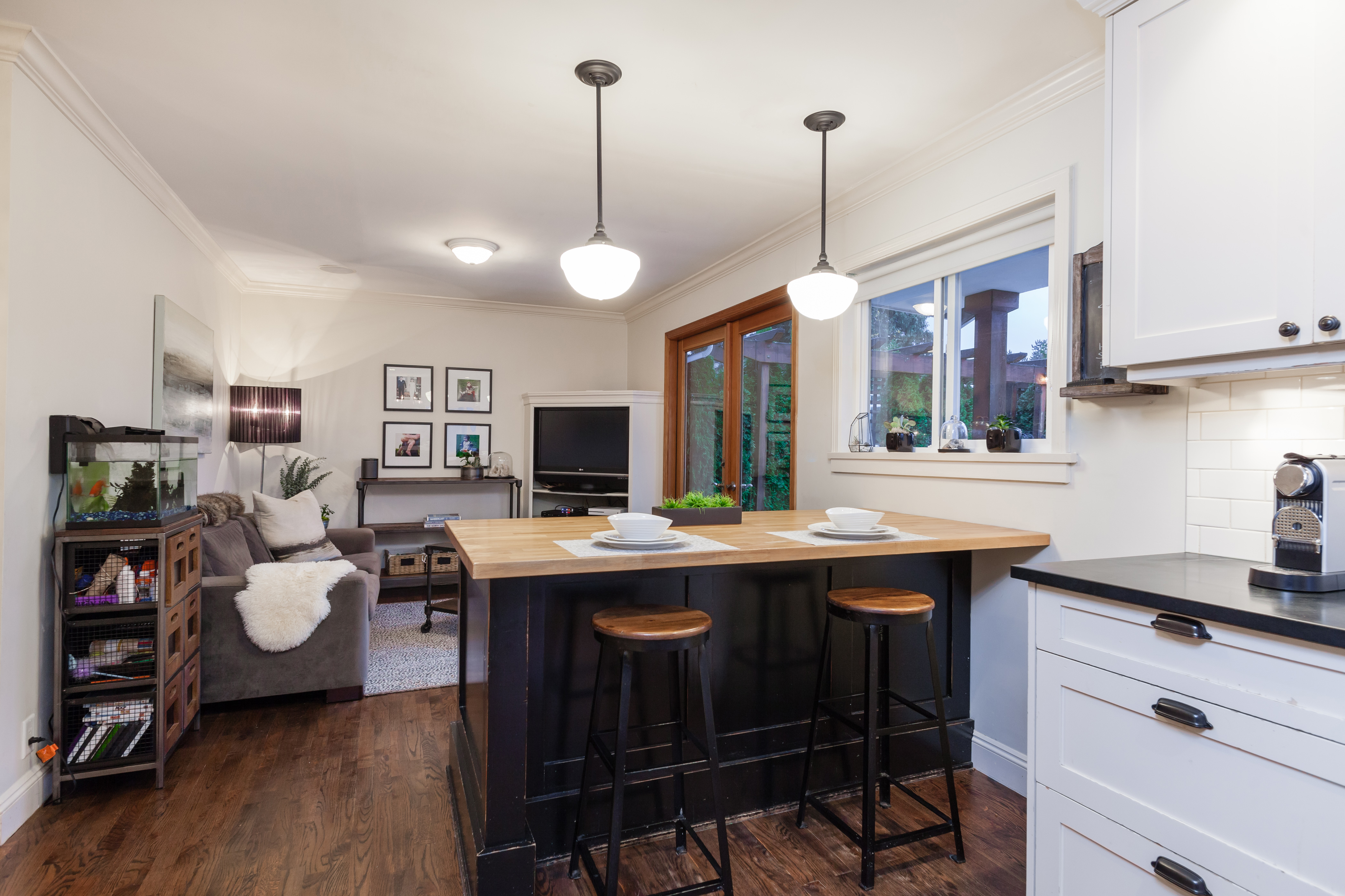131 W St. James Road 14