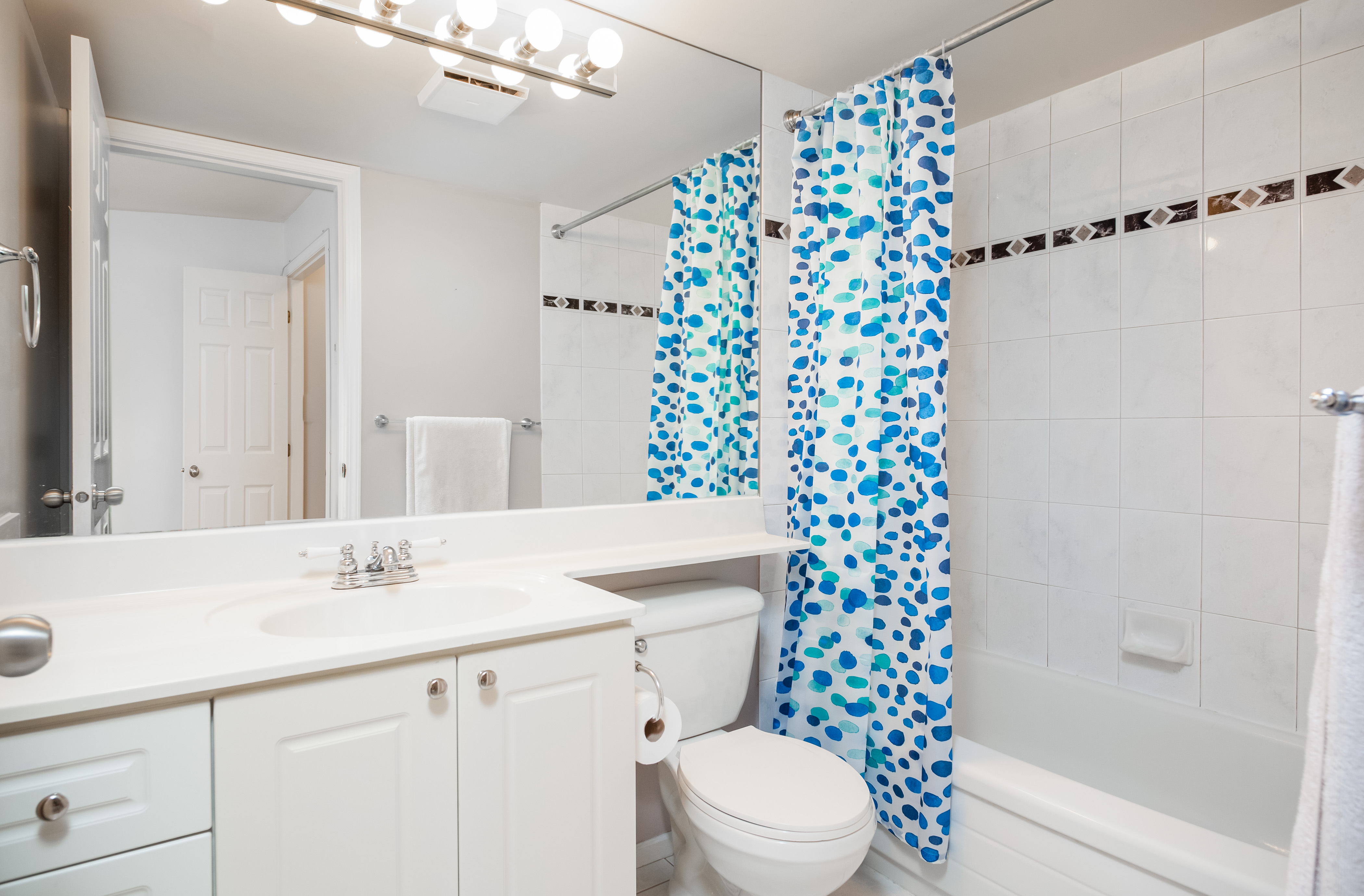 302 - 511 W 7th Ave, Fairview West, Vancouver 23