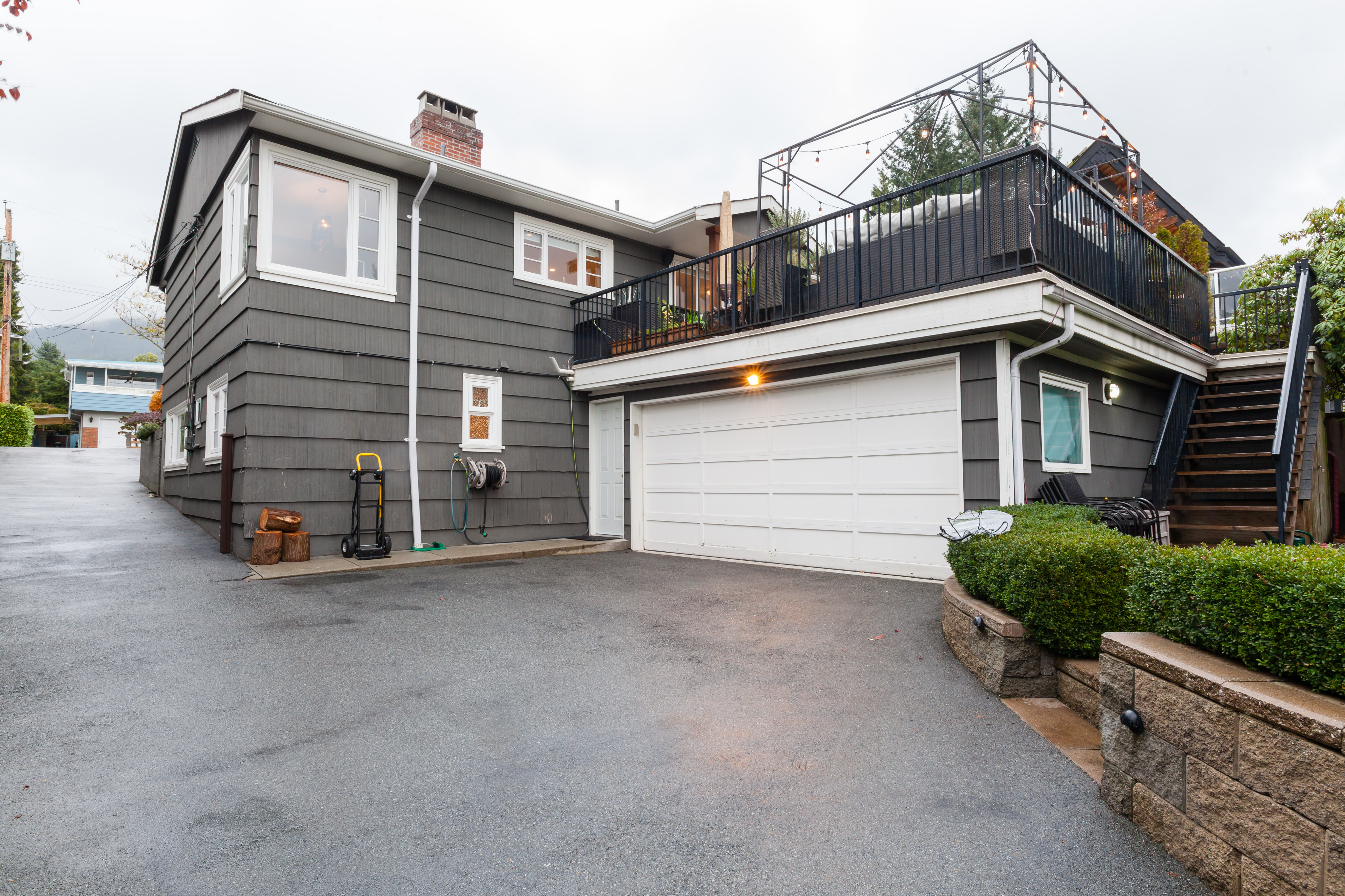 131 W St. James Road 31