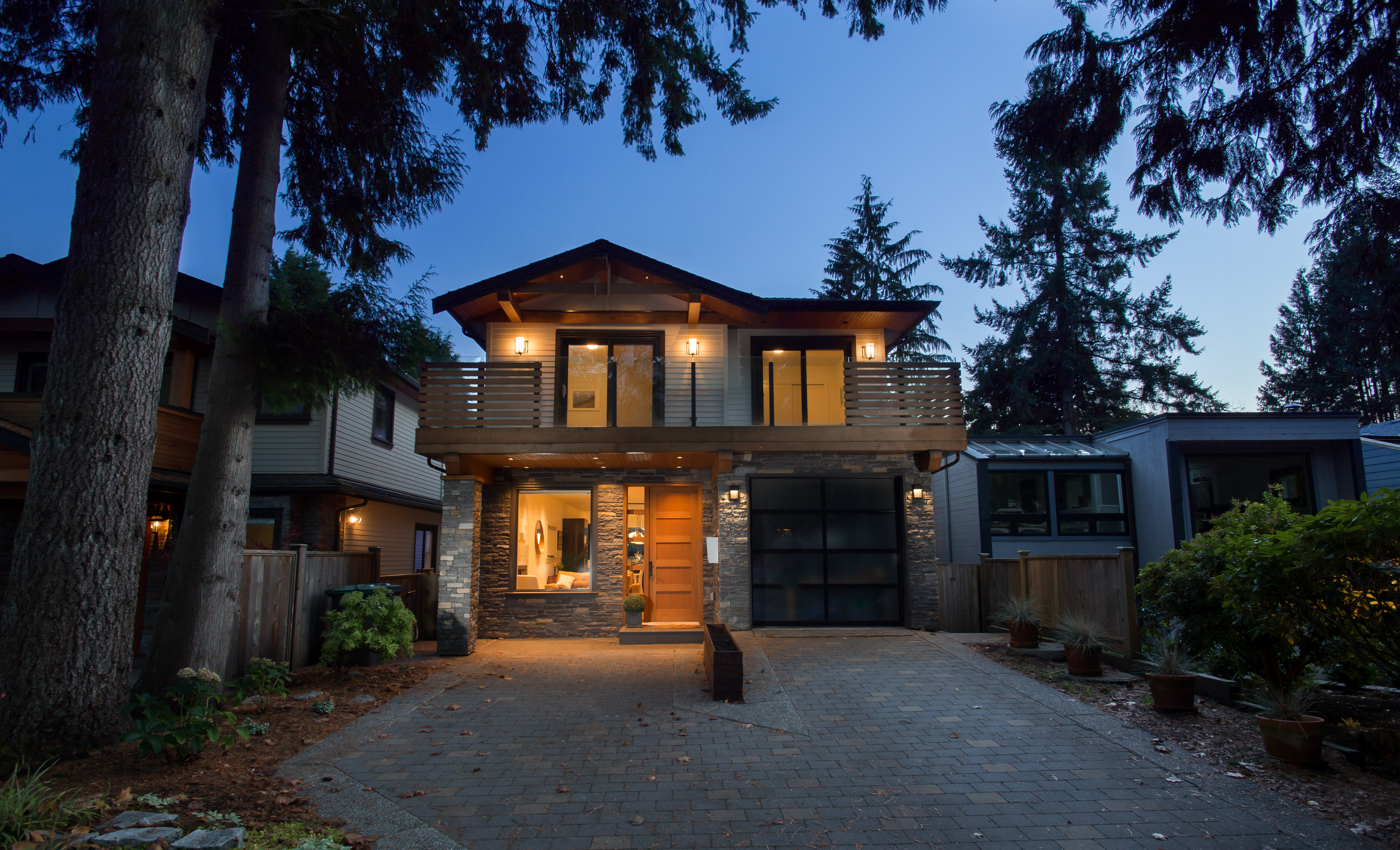 1079 Canyon Blvd, North Vancouver 2