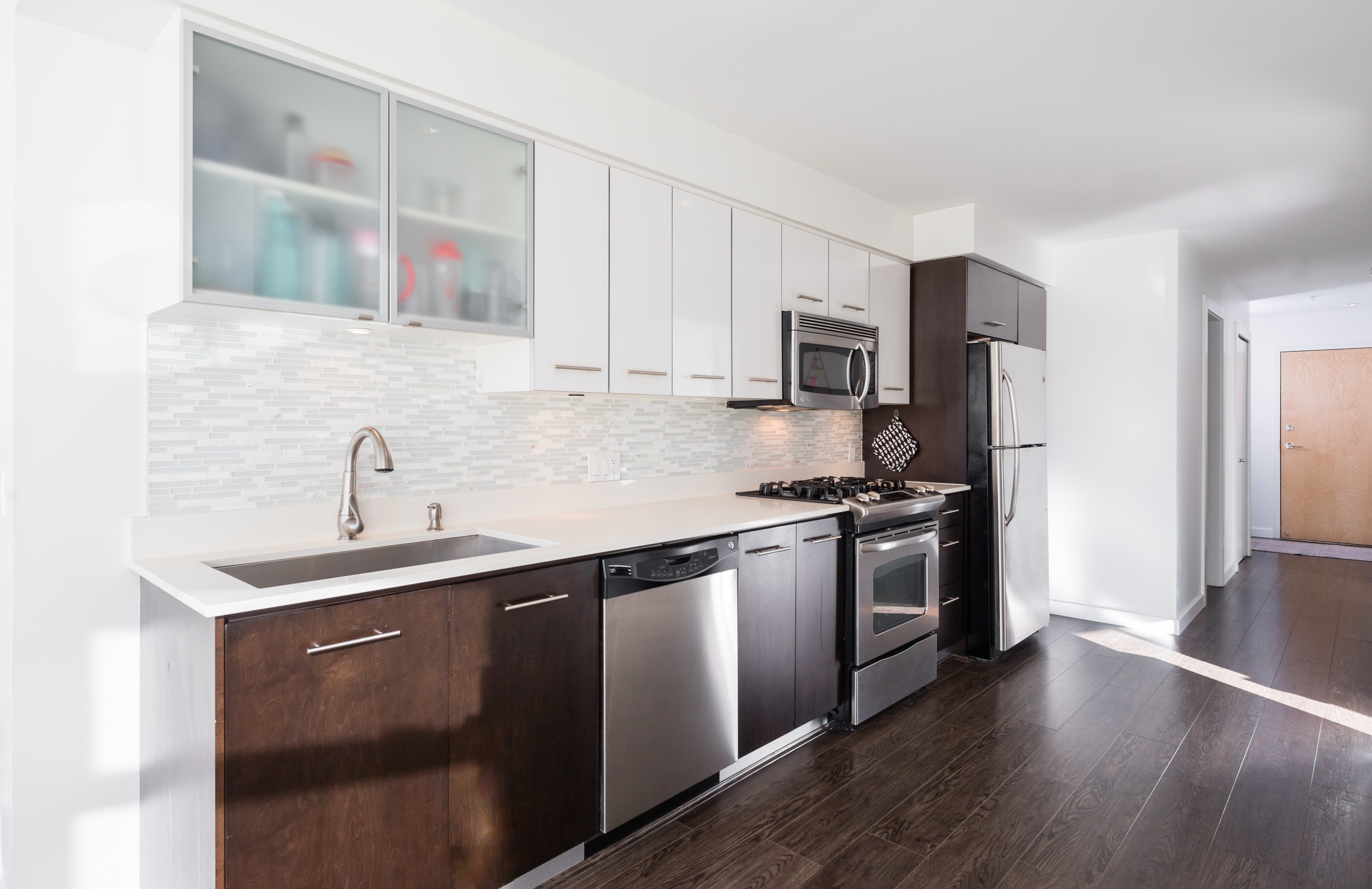 302 - 935 W 16th St, Hamilton, North Vancouver 11