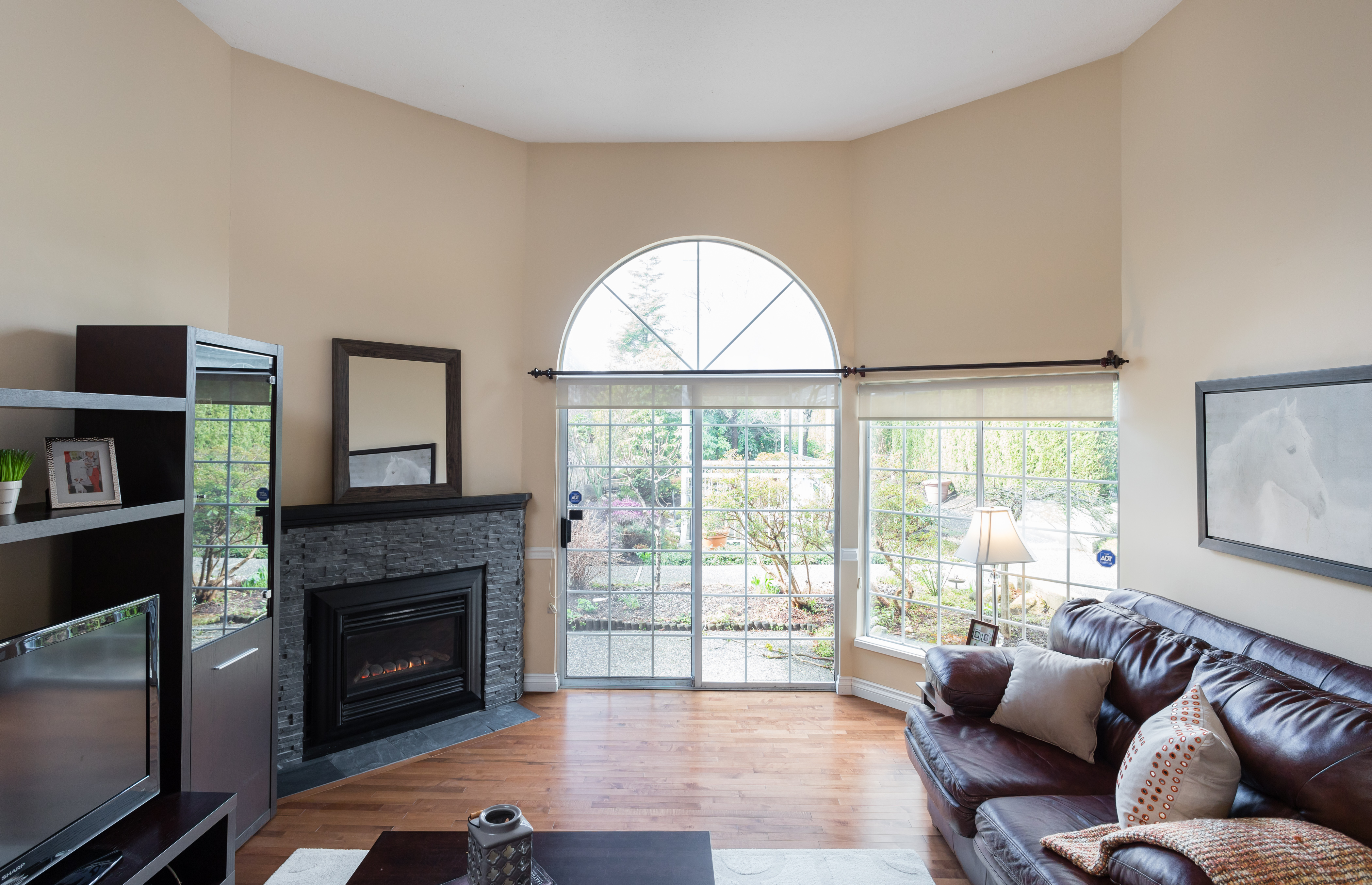 118 - 216 E 6th St, North Vancouver 2