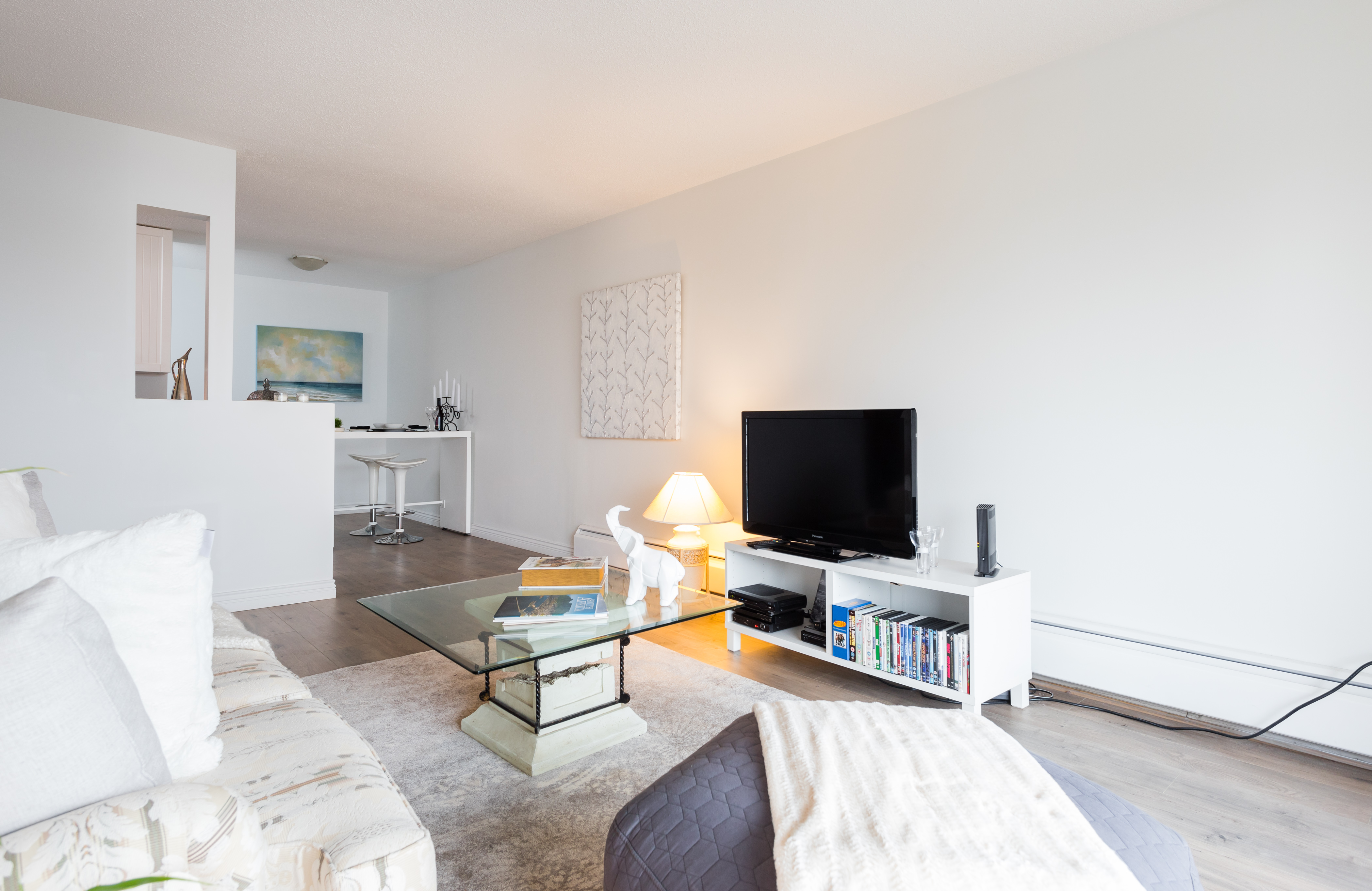 305 - 306 W 1st St, North Vancouver 9