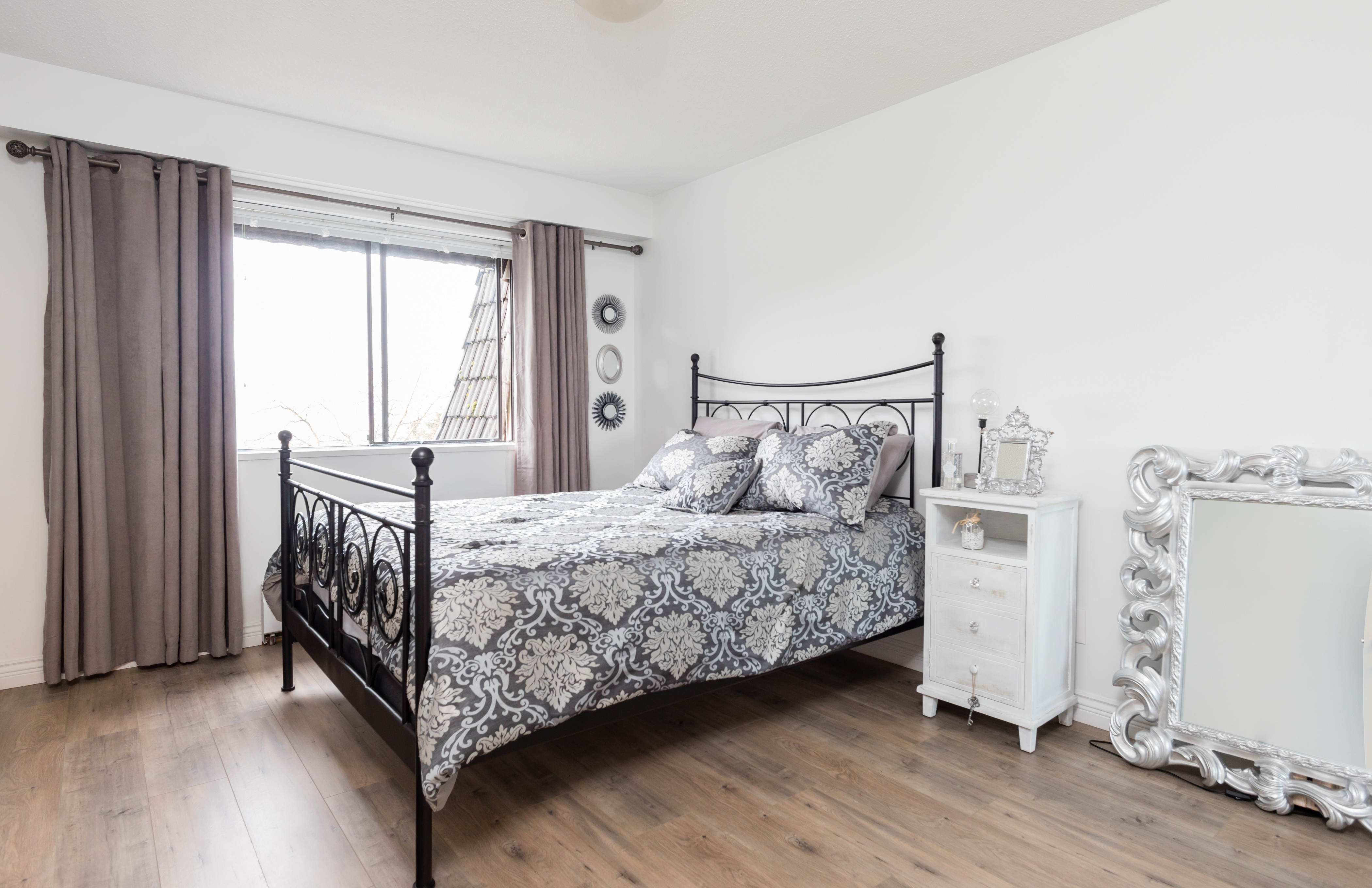 305 - 306 W 1st St, North Vancouver 19