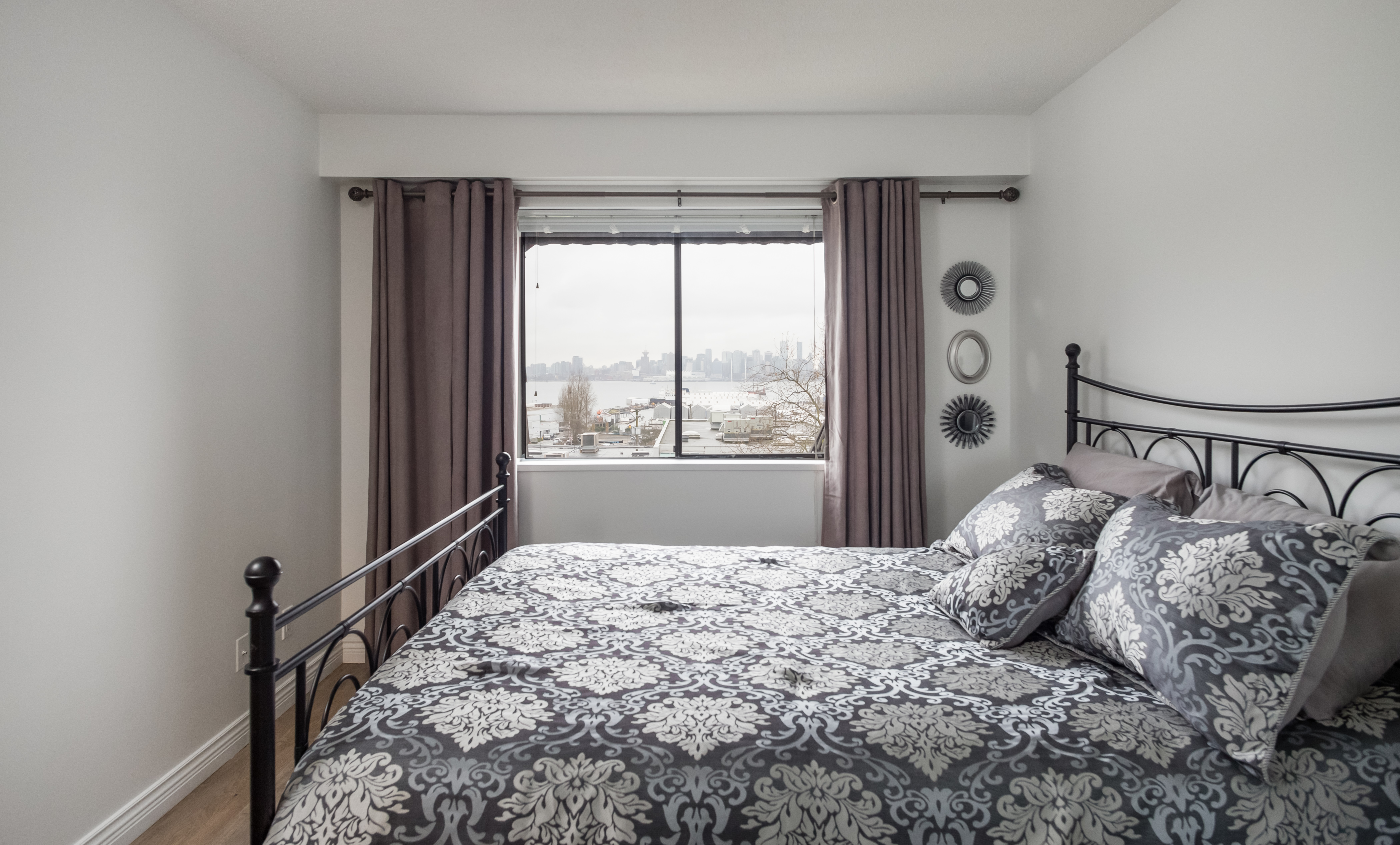 305 - 306 W 1st St, North Vancouver 20
