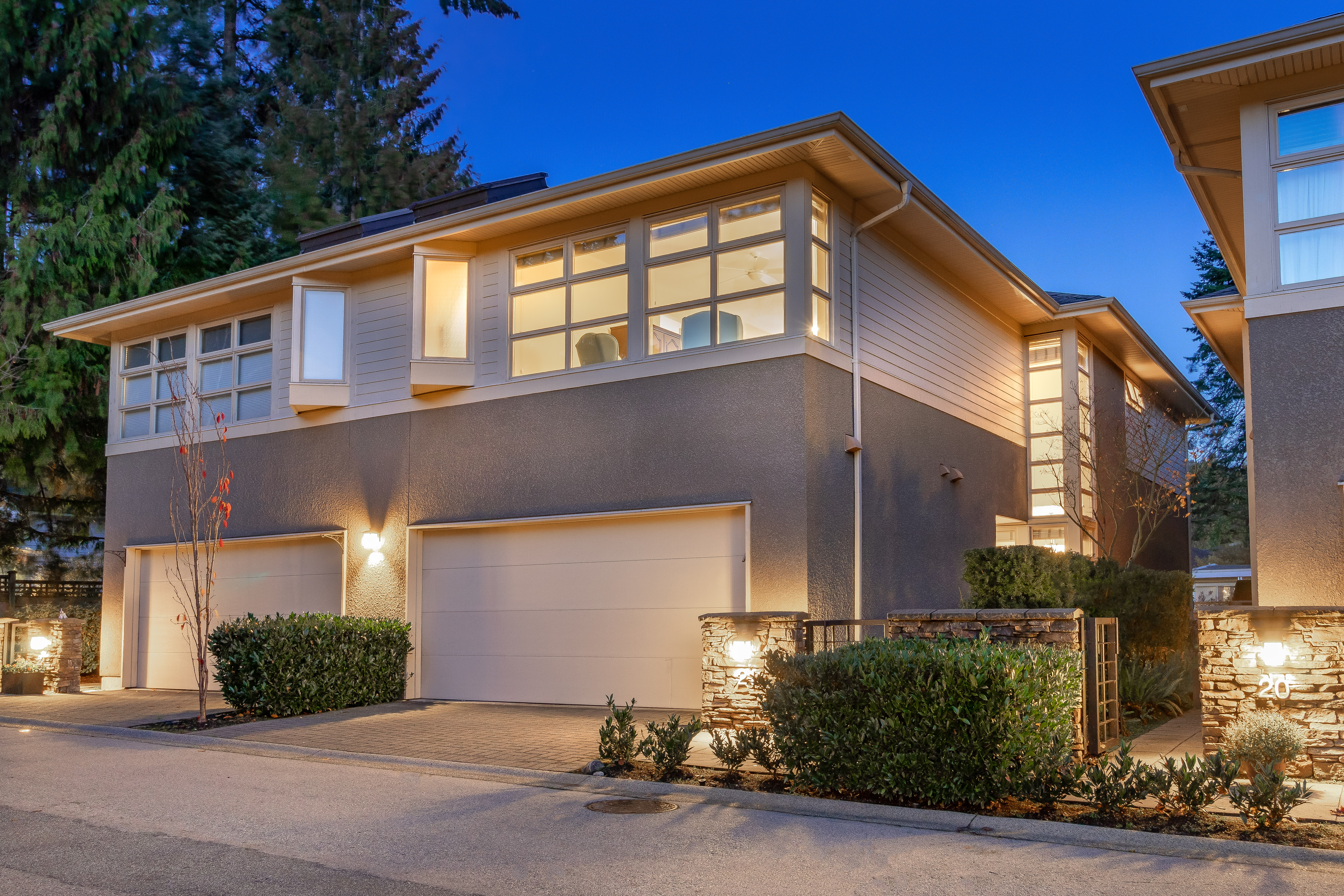 #21-3750 Edgemont Boulevard, Edgemont