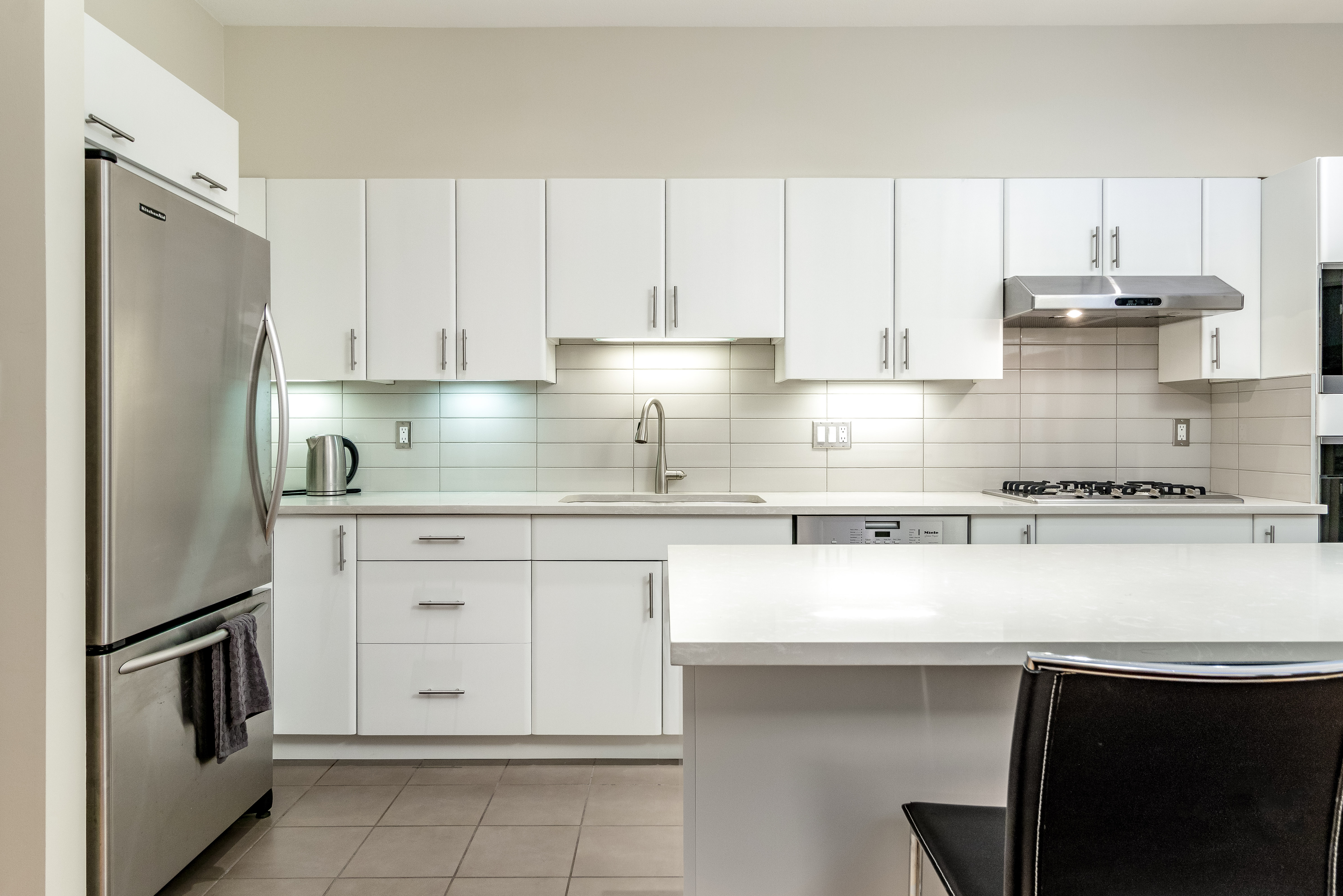 #21-3750 Edgemont Boulevard, Edgemont 11