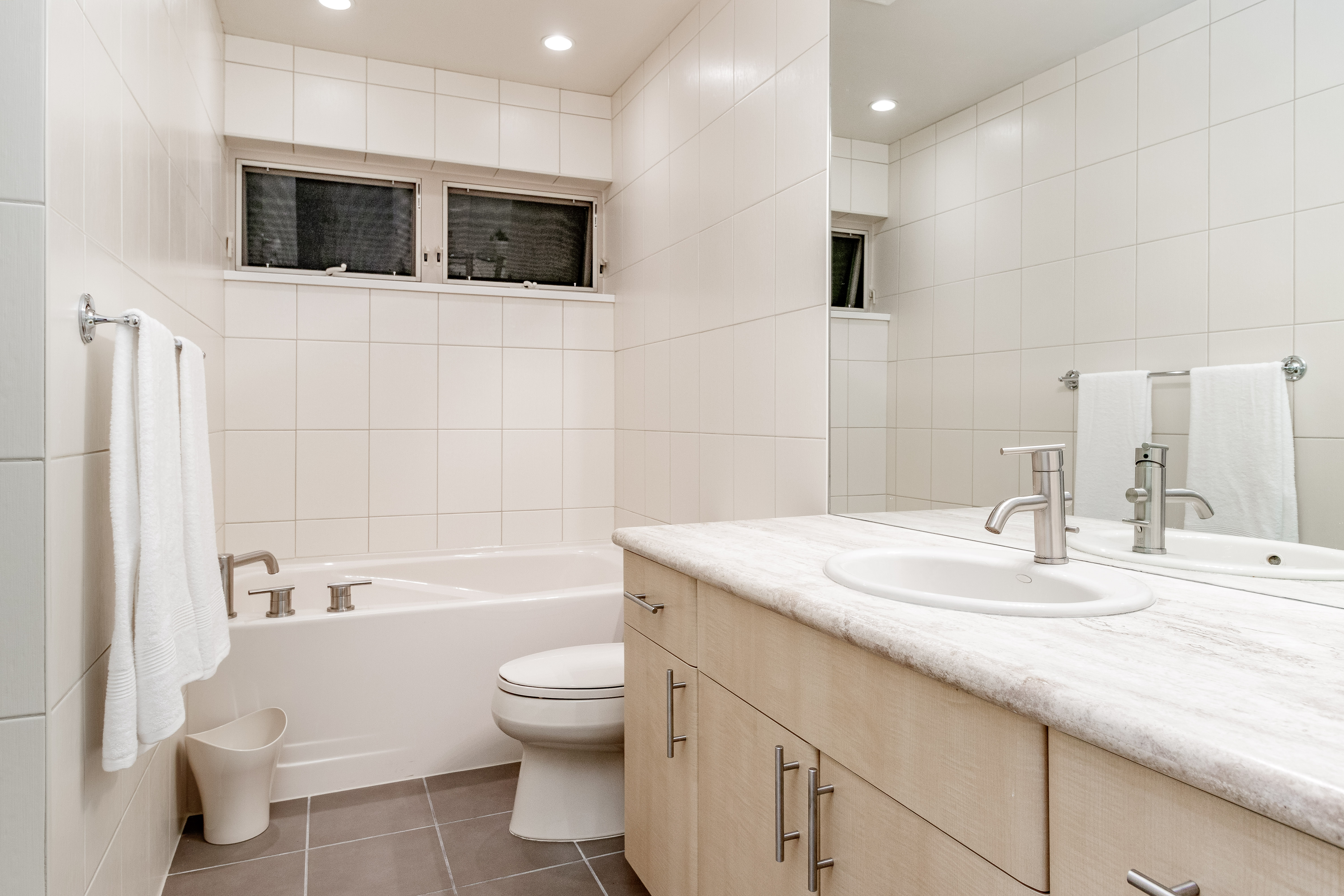 #21-3750 Edgemont Boulevard, Edgemont 20