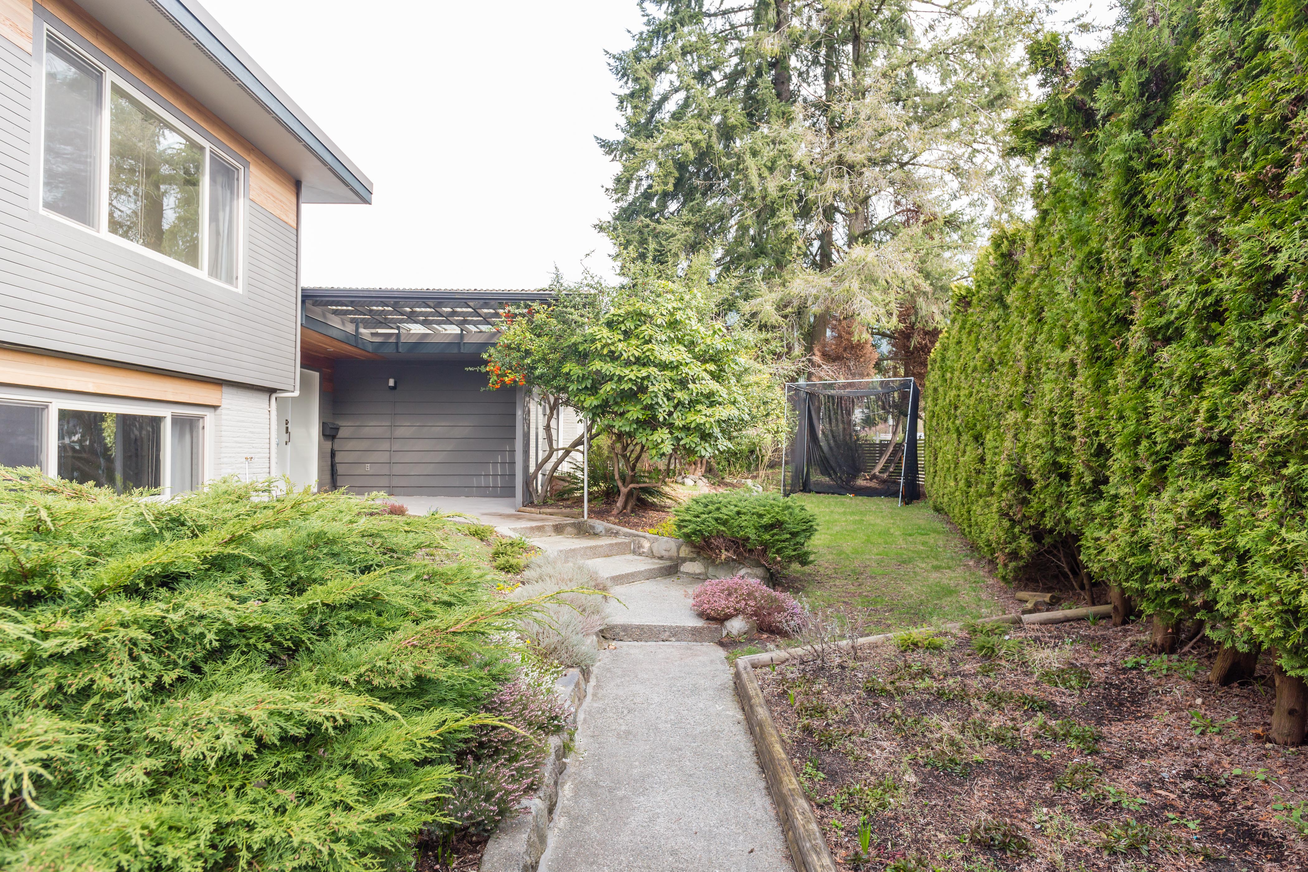 4031 Highland Boulevard, Forest Hills, North Vancouver 40