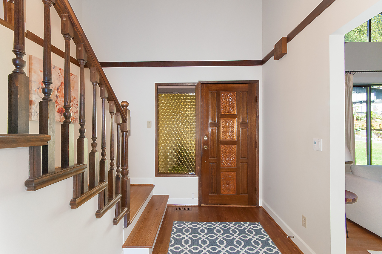 5515 Molina Road, North Vancouver 4