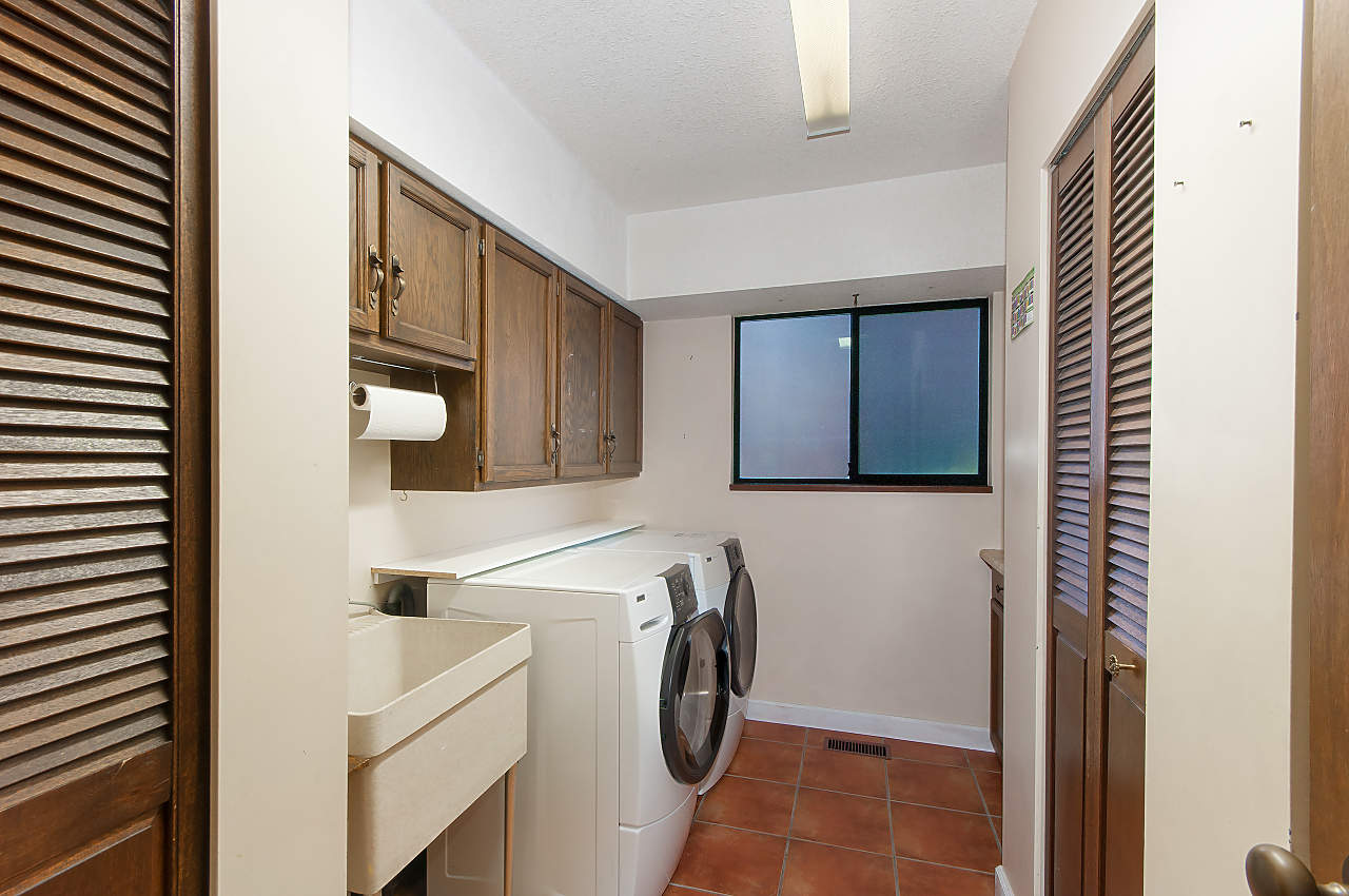 5515 Molina Road, North Vancouver 17