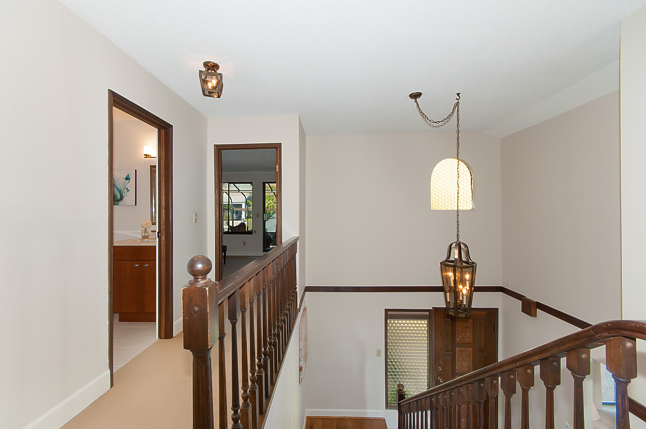 5515 Molina Road, North Vancouver 18
