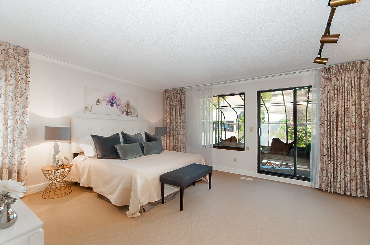 5515 Molina Road, North Vancouver 19