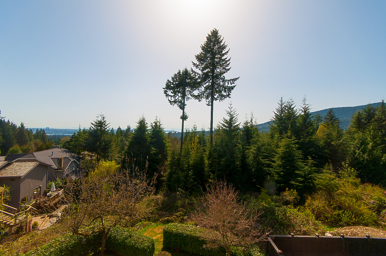 5515 Molina Road, North Vancouver 30