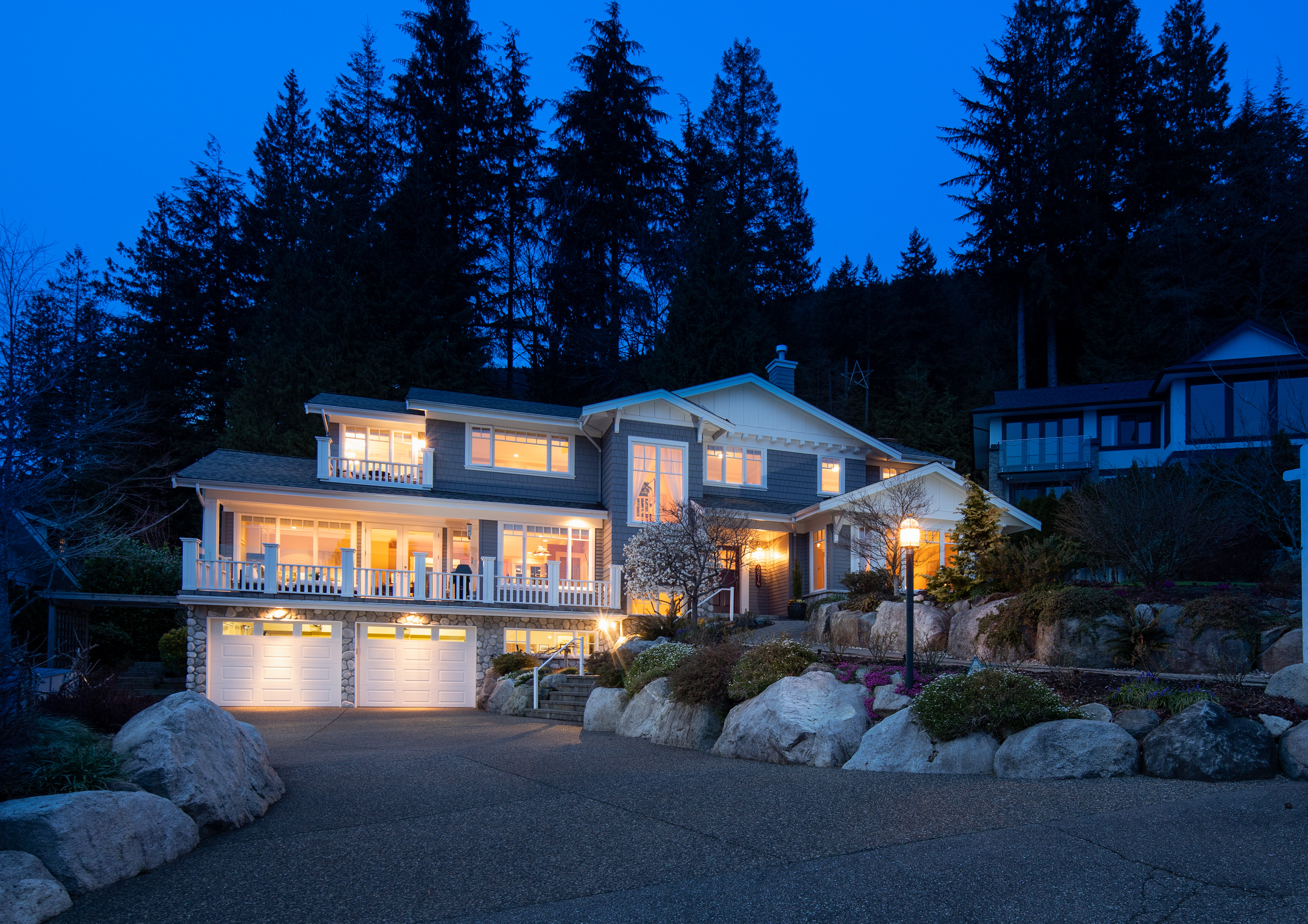 4814 Skyline Drive, North Vancouver 2