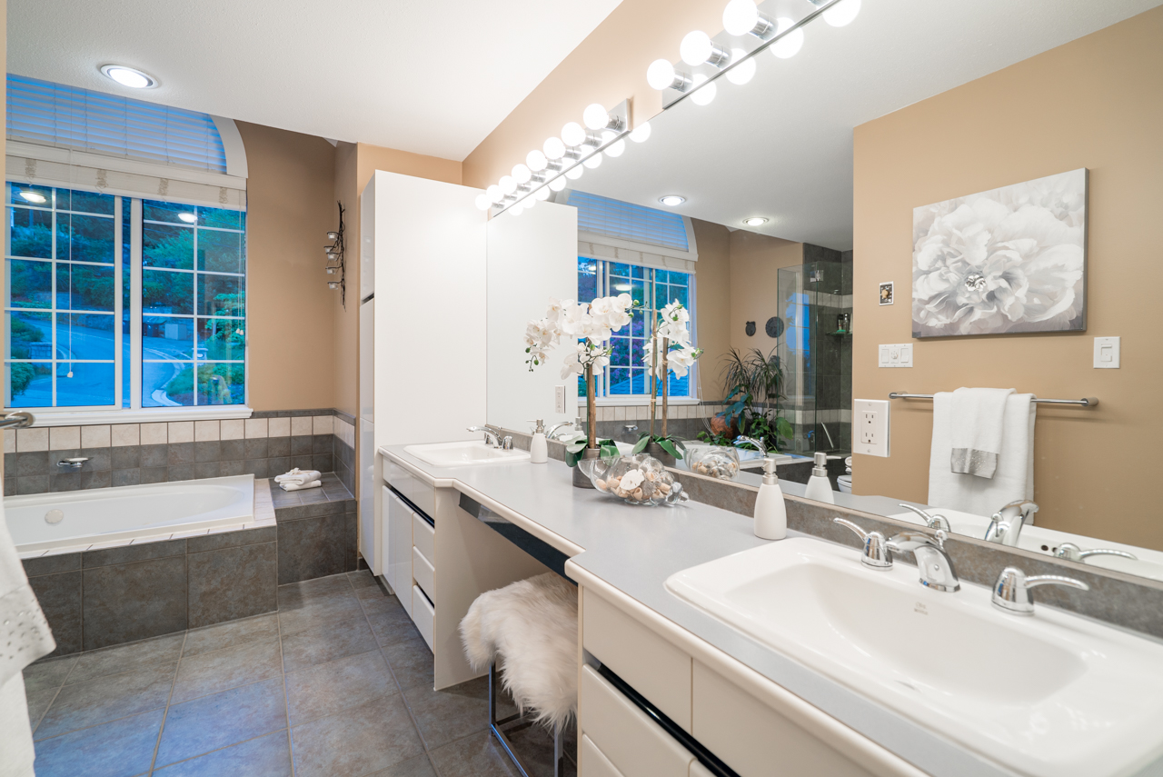 4275 St. Georges Avenue, Upper Lonsdale, North Vancouver 33