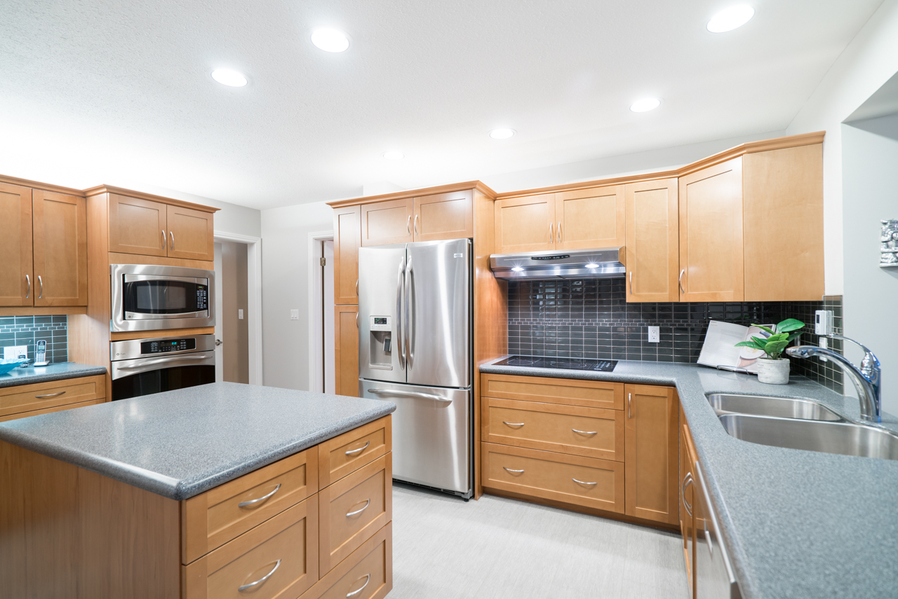 4275 St. Georges Avenue, Upper Lonsdale, North Vancouver 14