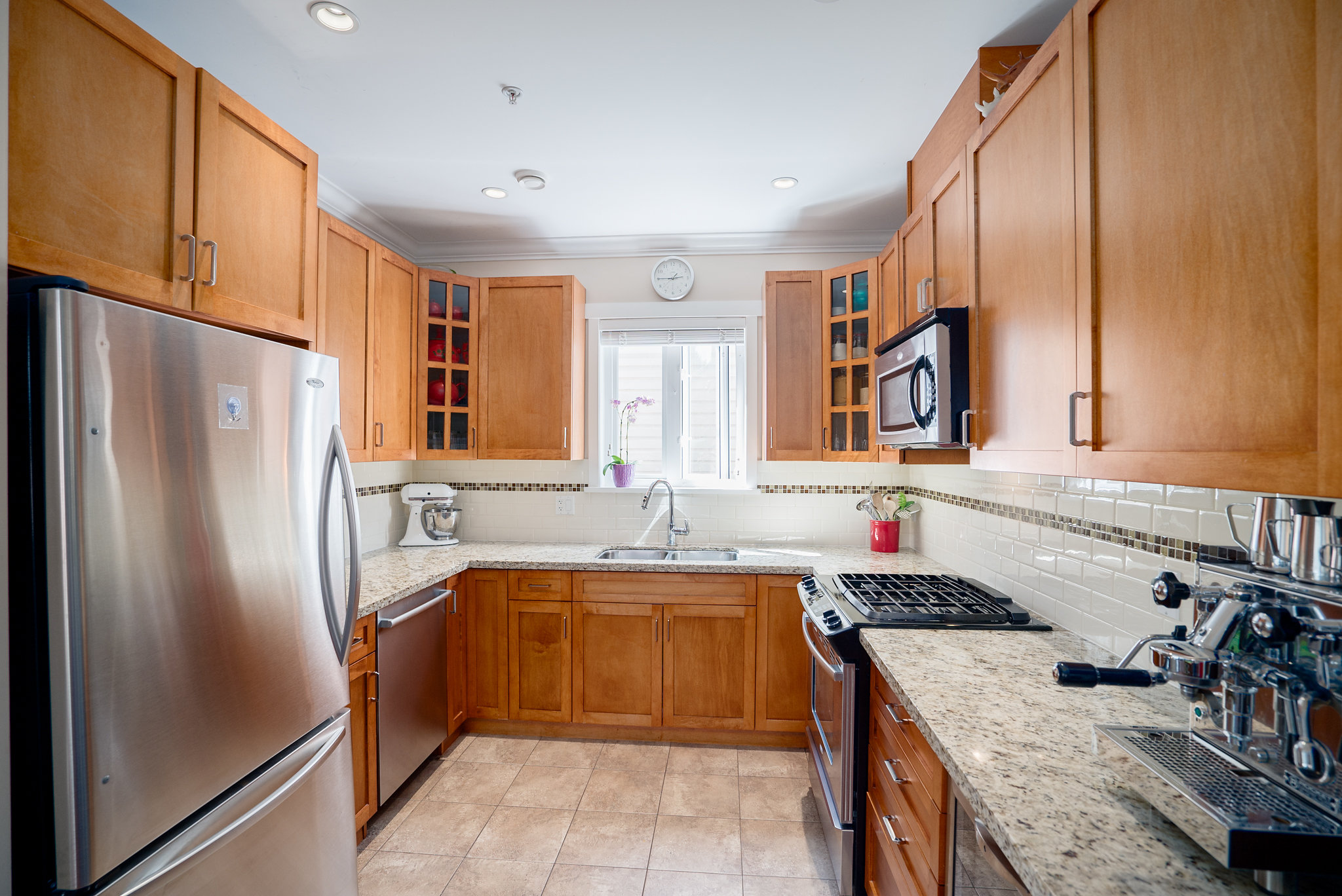 2081 E 2nd Ave, Vancouver 11