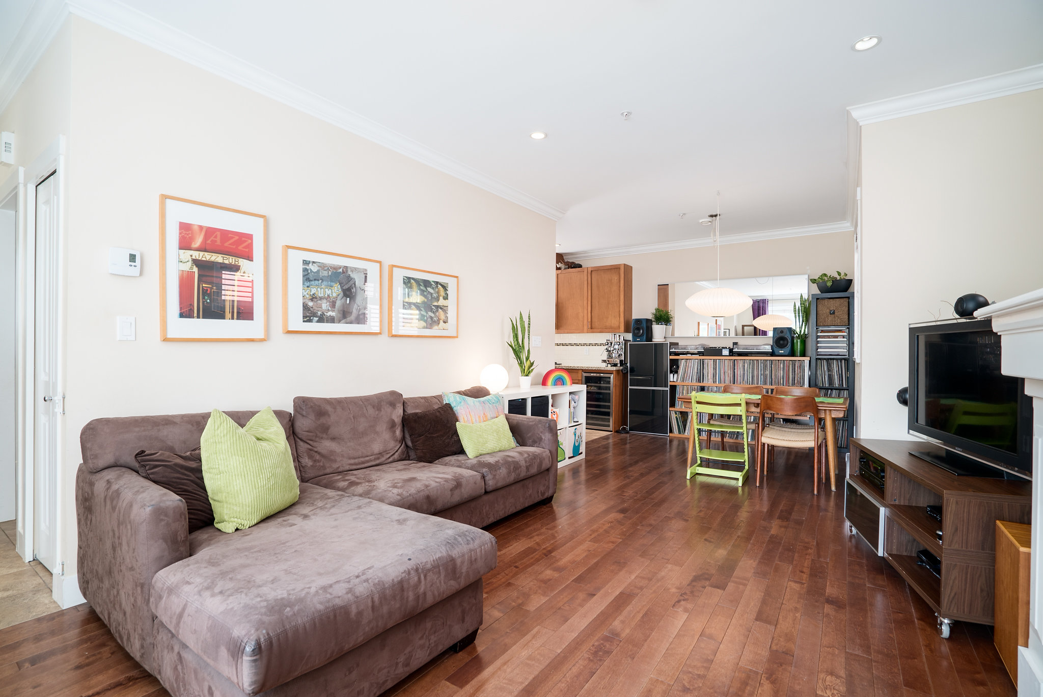 2081 E 2nd Ave, Vancouver 4