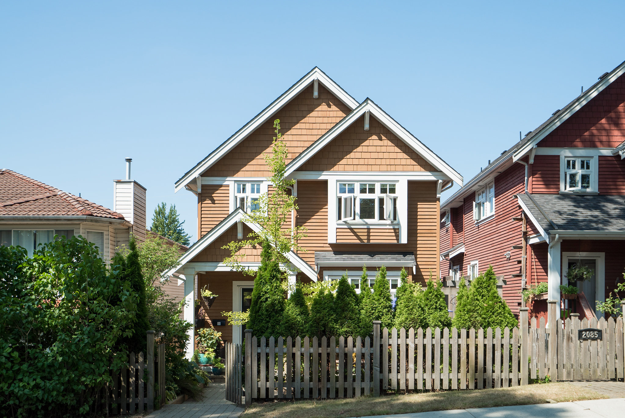 2081 E 2nd Ave, Vancouver 2