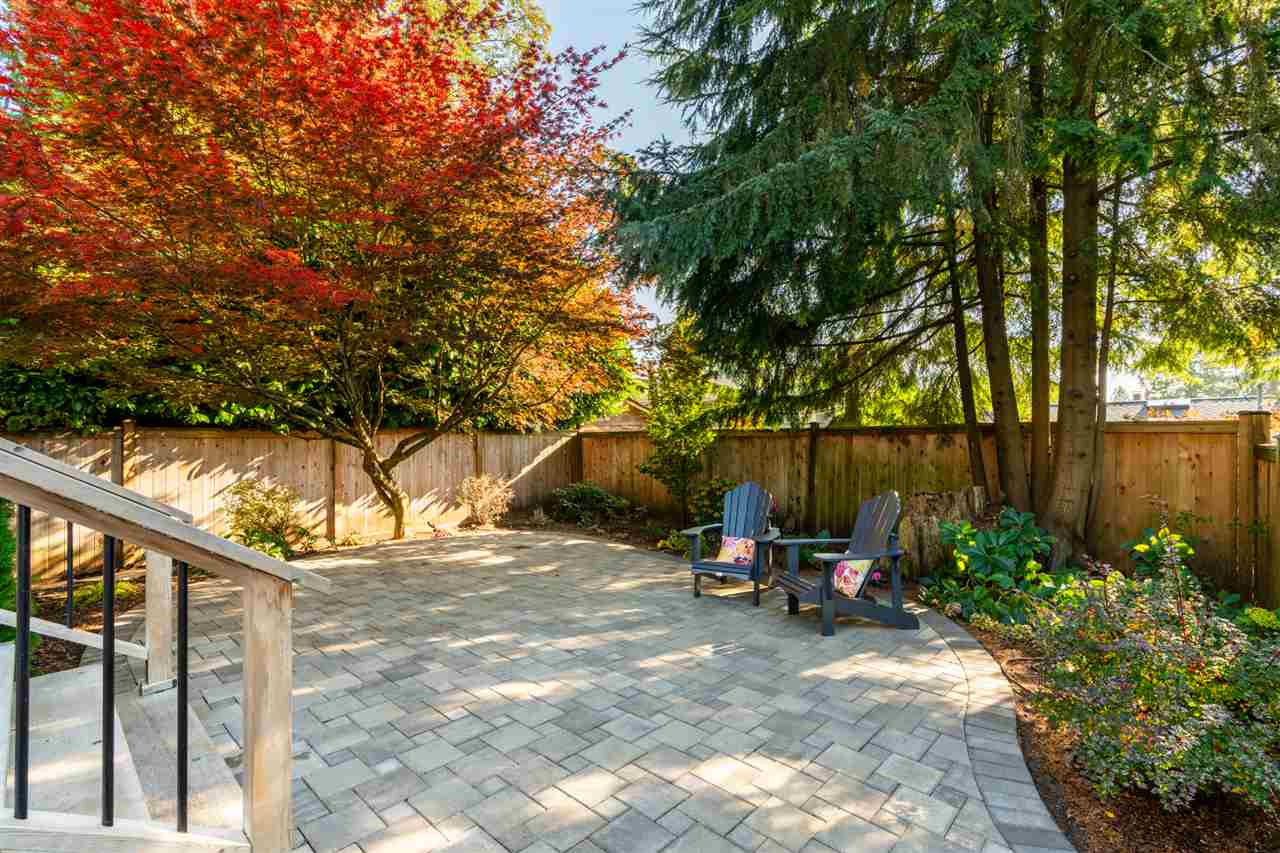 825 Clements Ave, North Vancouver 18