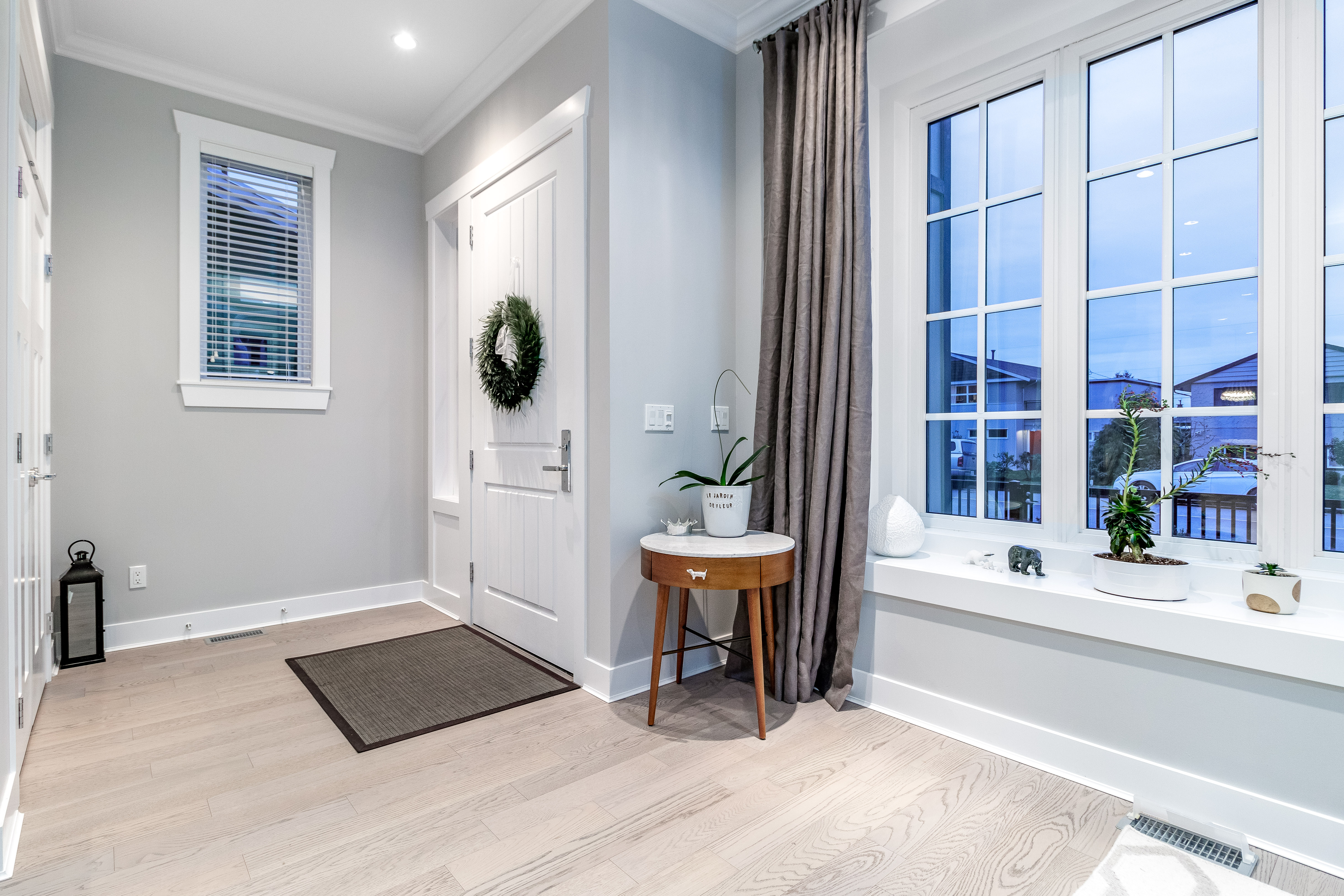 322 E 19th St, North Vancouver 6