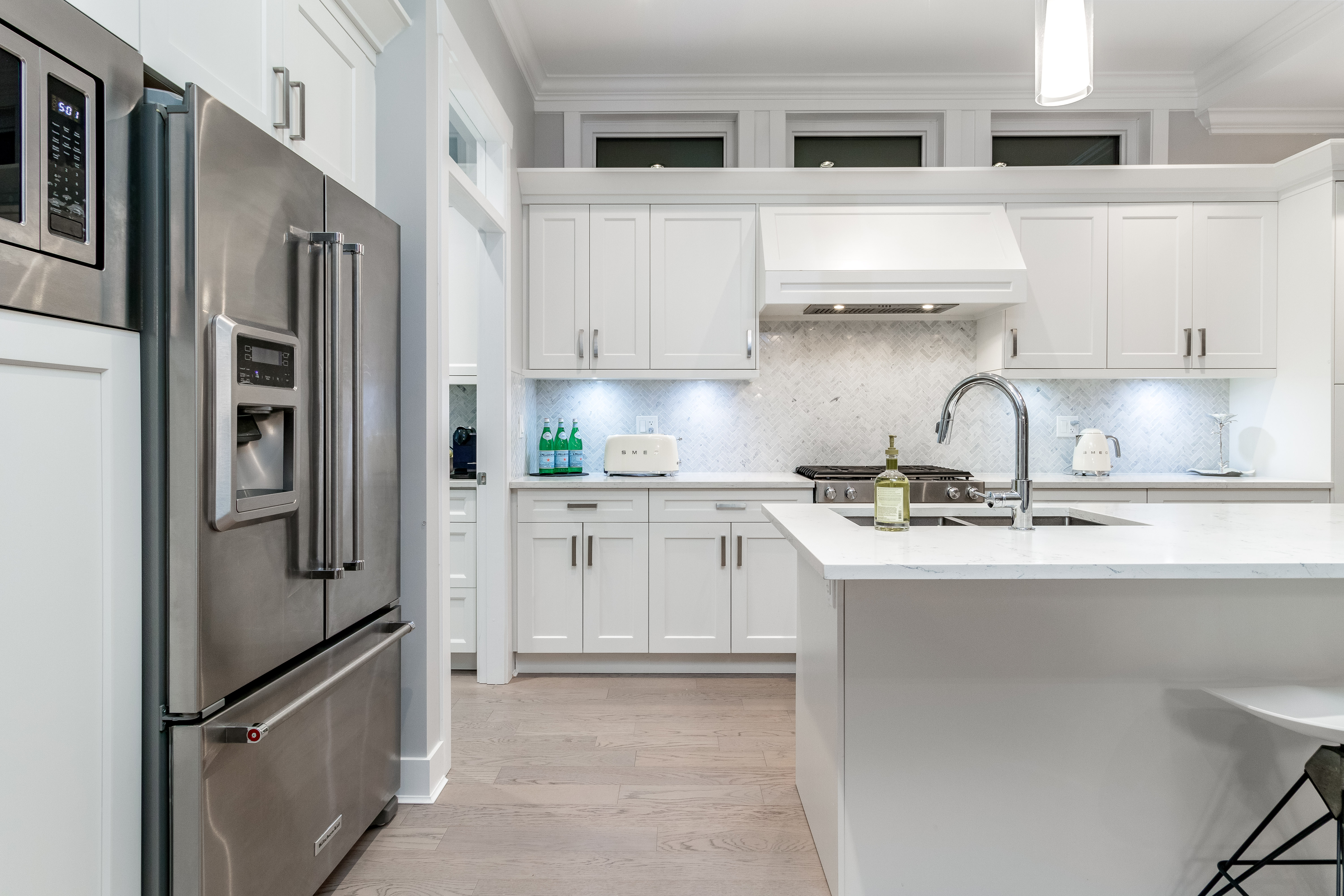322 E 19th St, North Vancouver 18