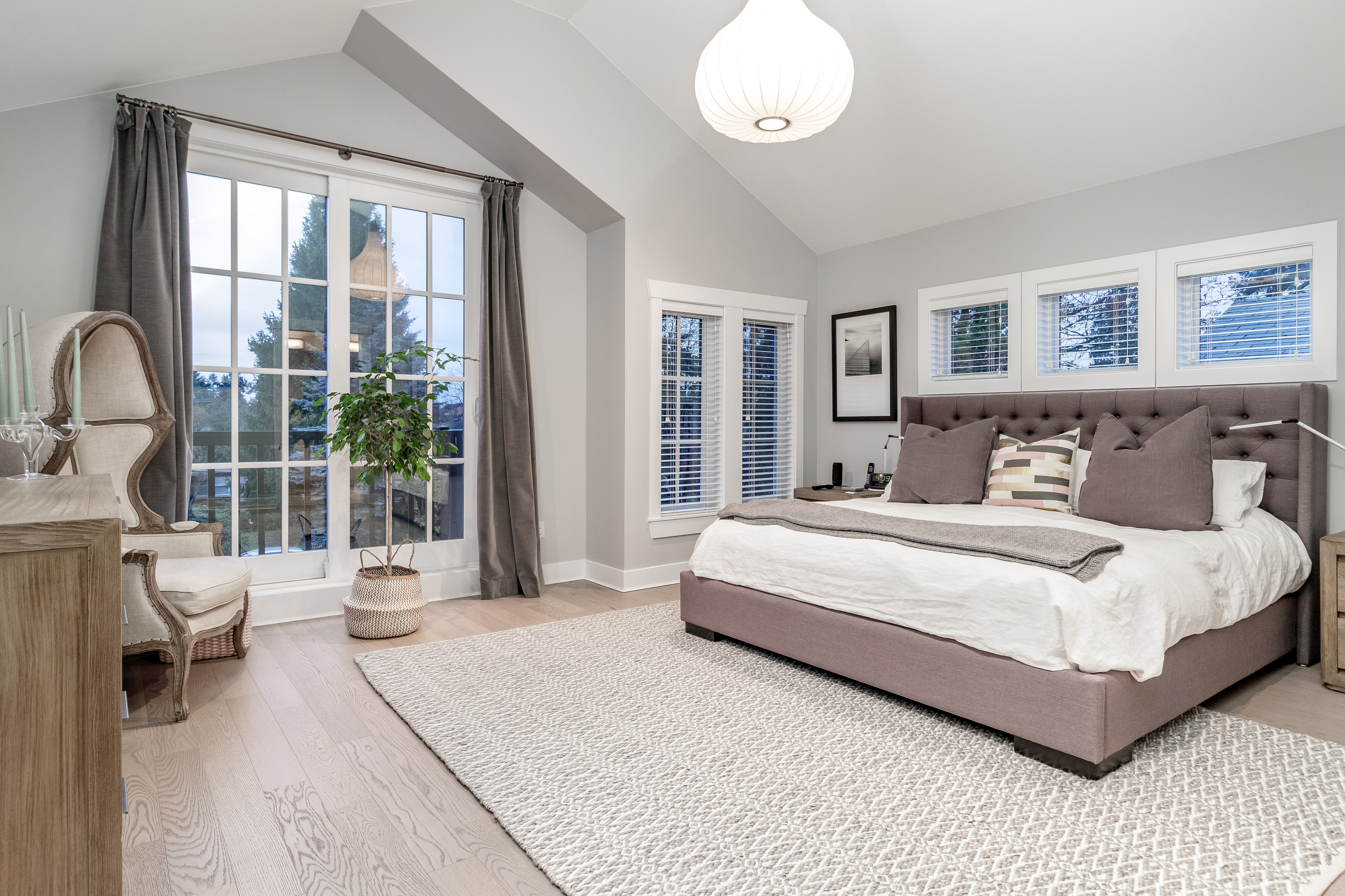 322 E 19th St, North Vancouver 38