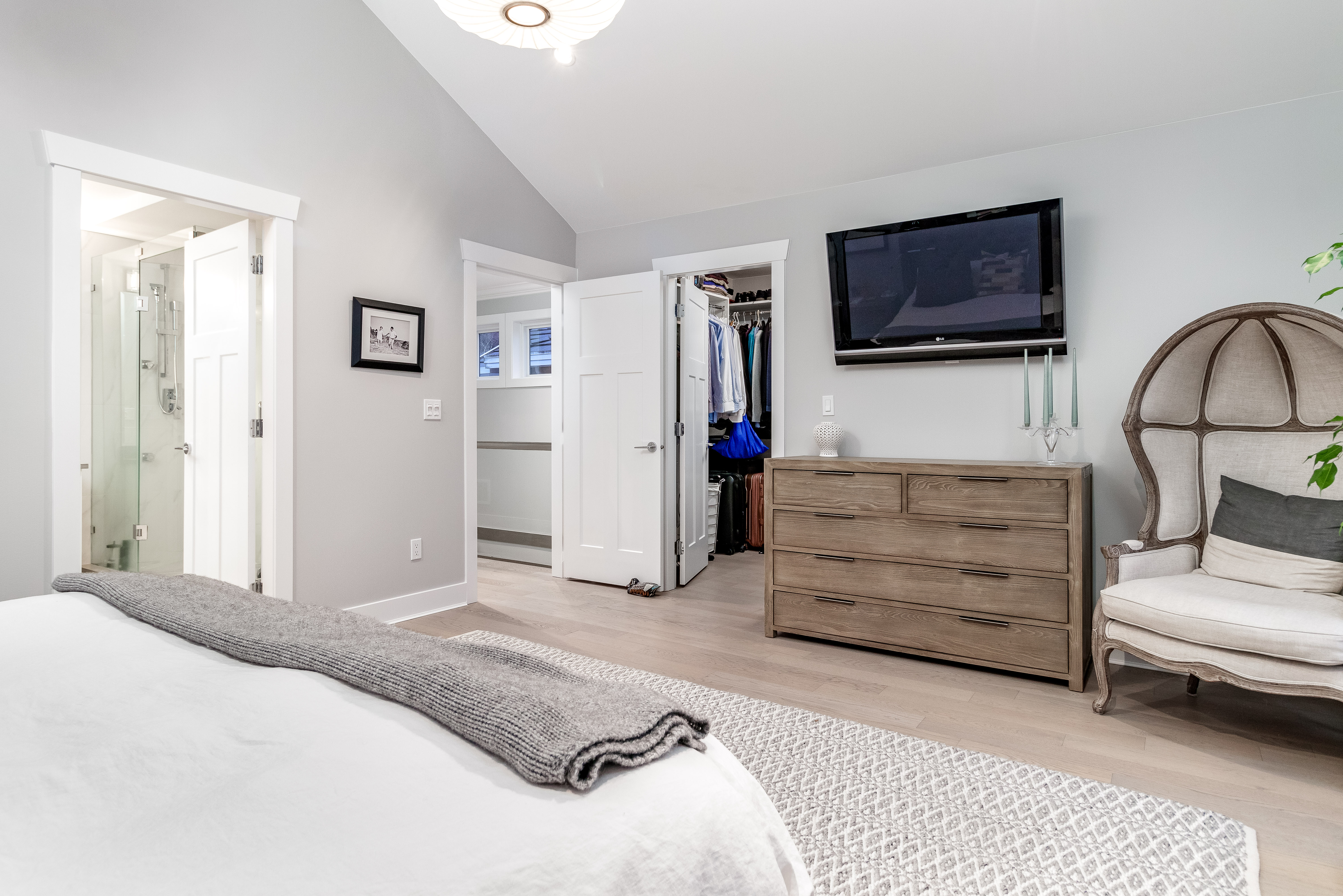 322 E 19th St, North Vancouver 40