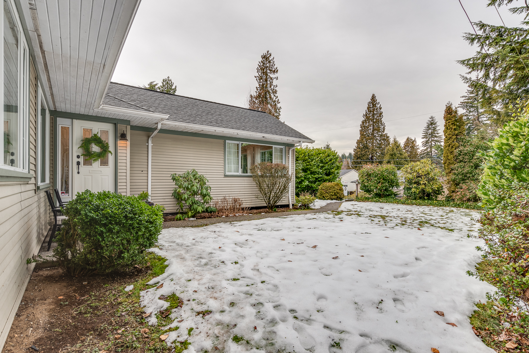 553 W 23rd St, North Vancouver 28