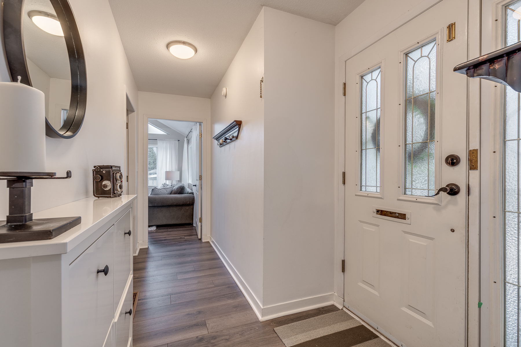 553 W 23rd St, North Vancouver 3