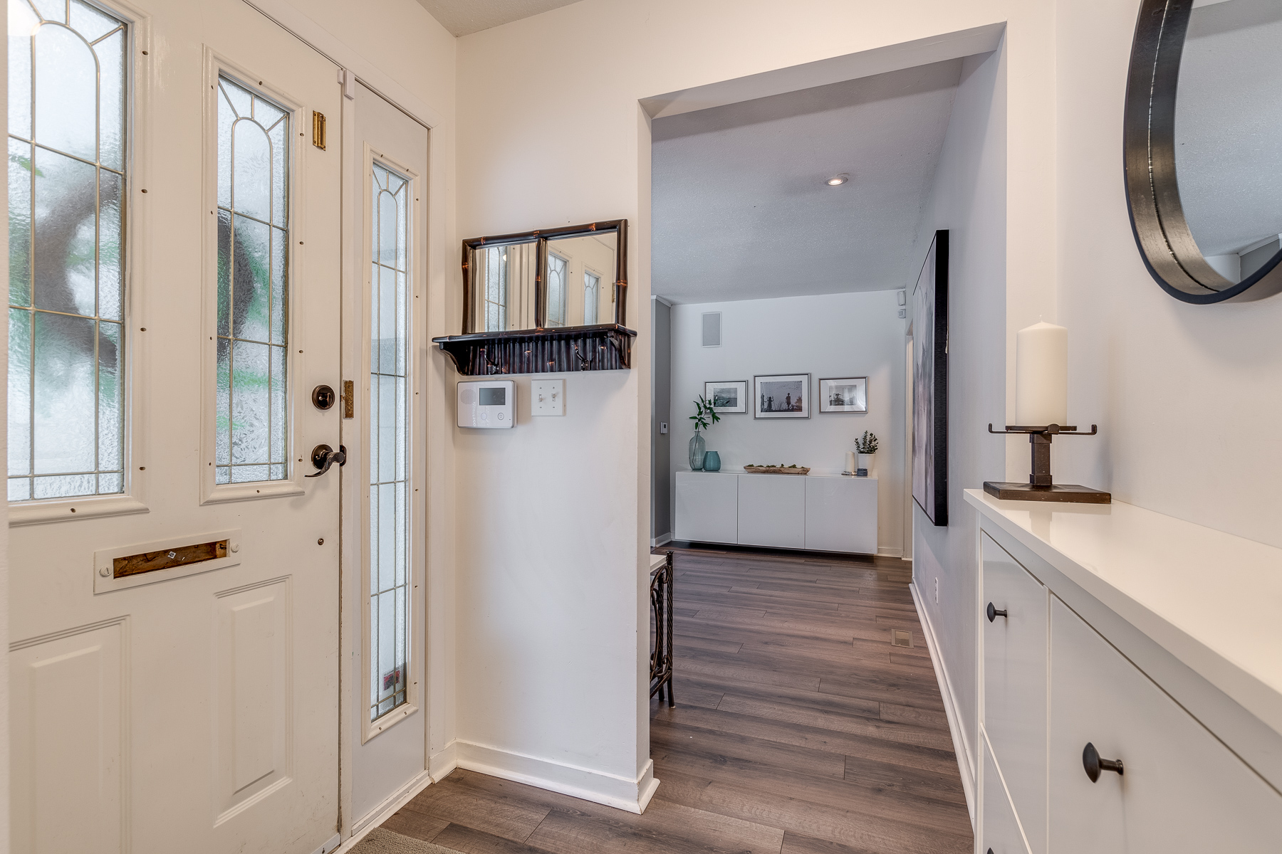 553 W 23rd St, North Vancouver 4