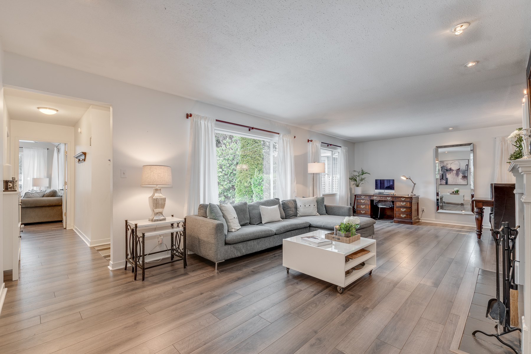 553 W 23rd St, North Vancouver 5