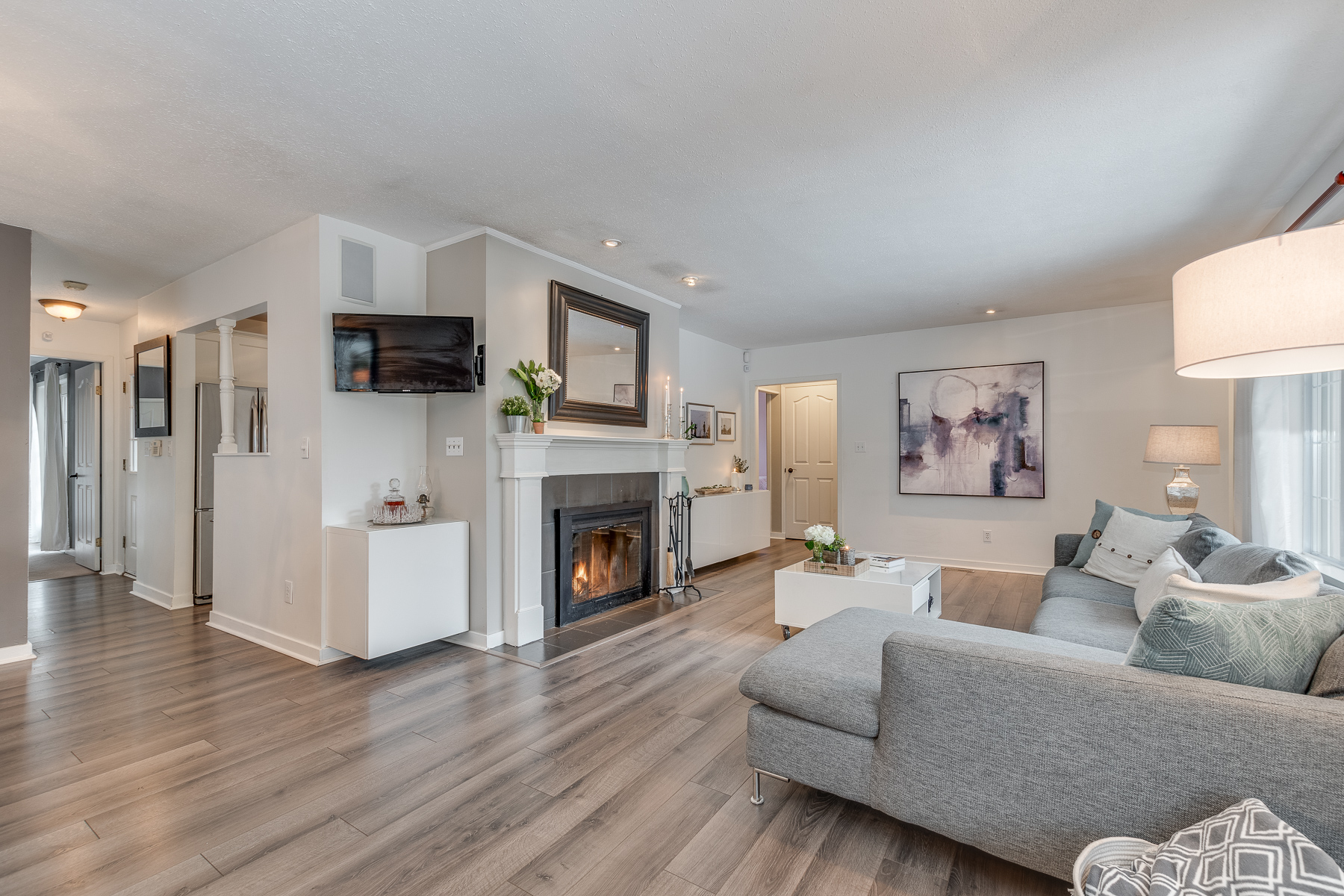 553 W 23rd St, North Vancouver 6