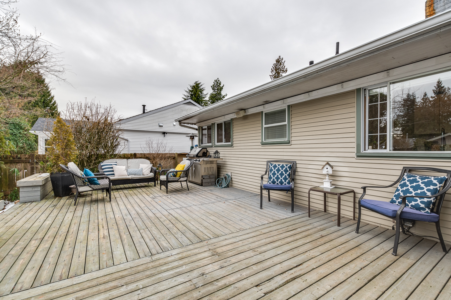 553 W 23rd St, North Vancouver 33