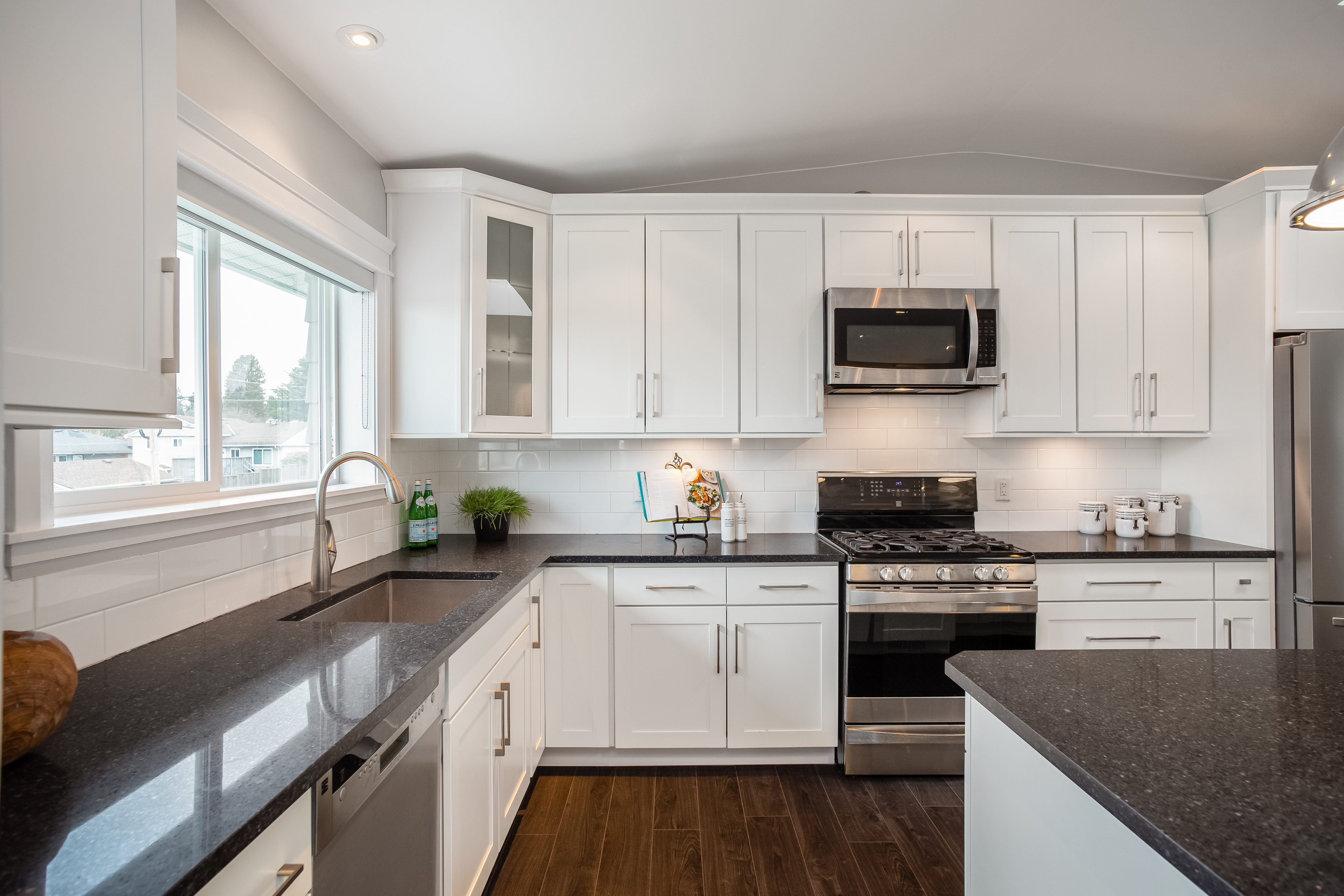 2616 Jones Ave, North Vancouver 21