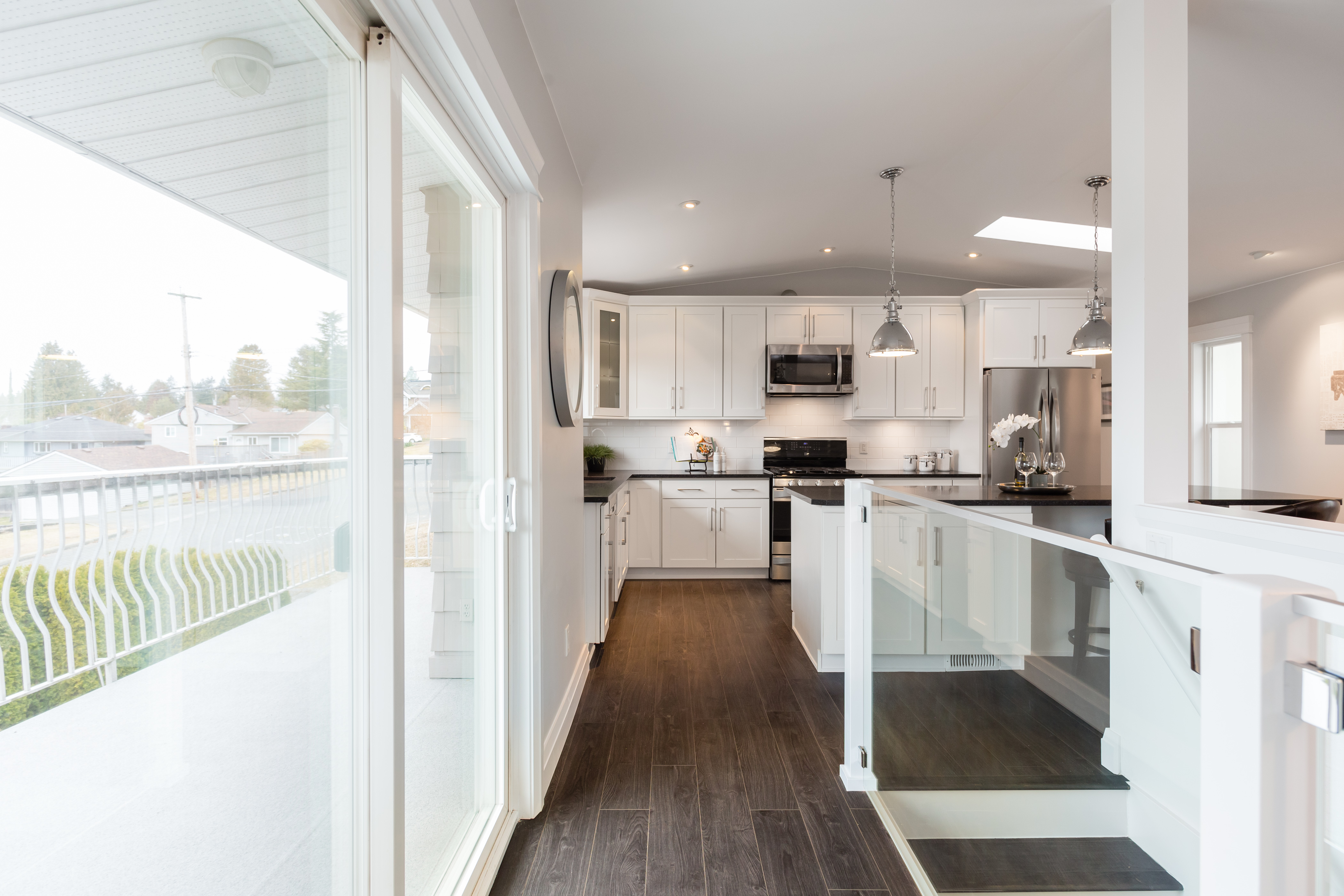 2616 Jones Ave, North Vancouver 30
