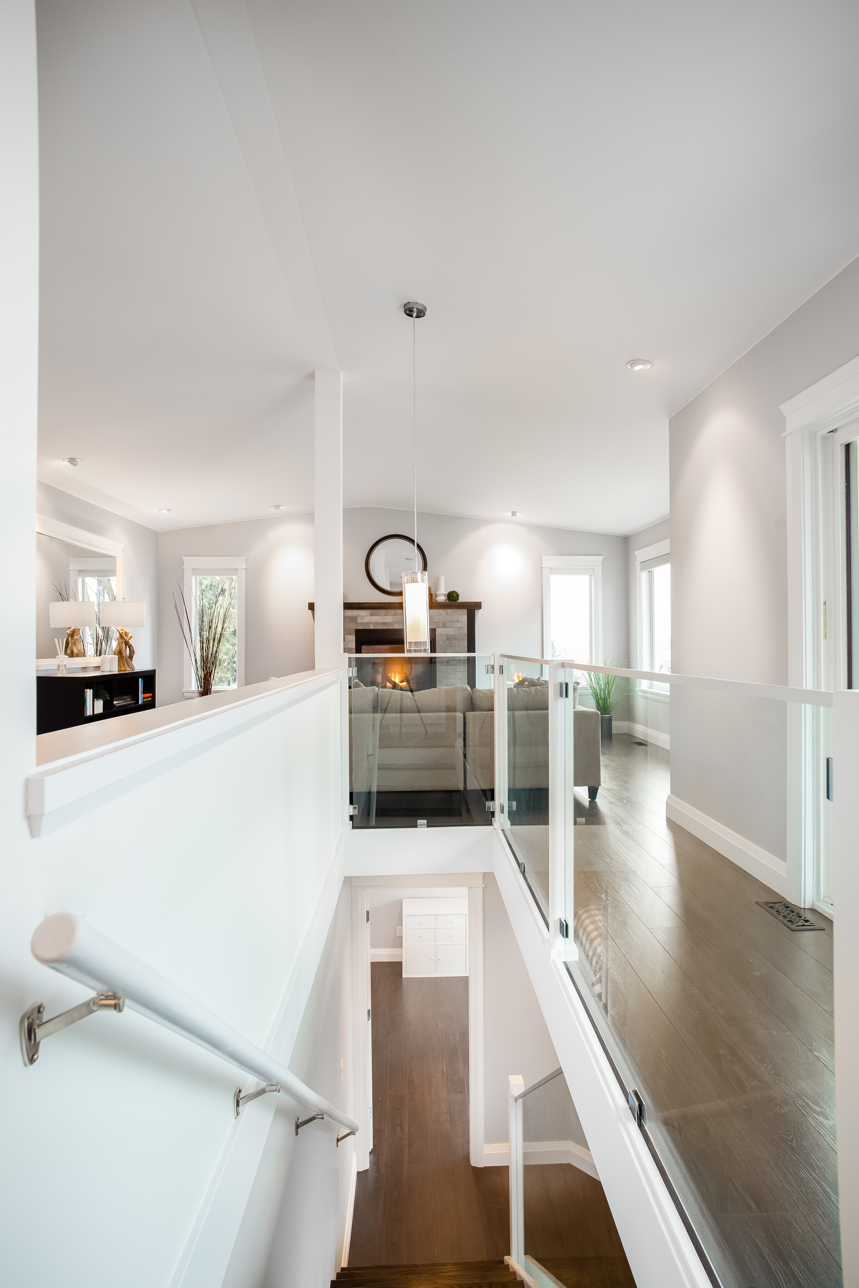 2616 Jones Ave, North Vancouver 27