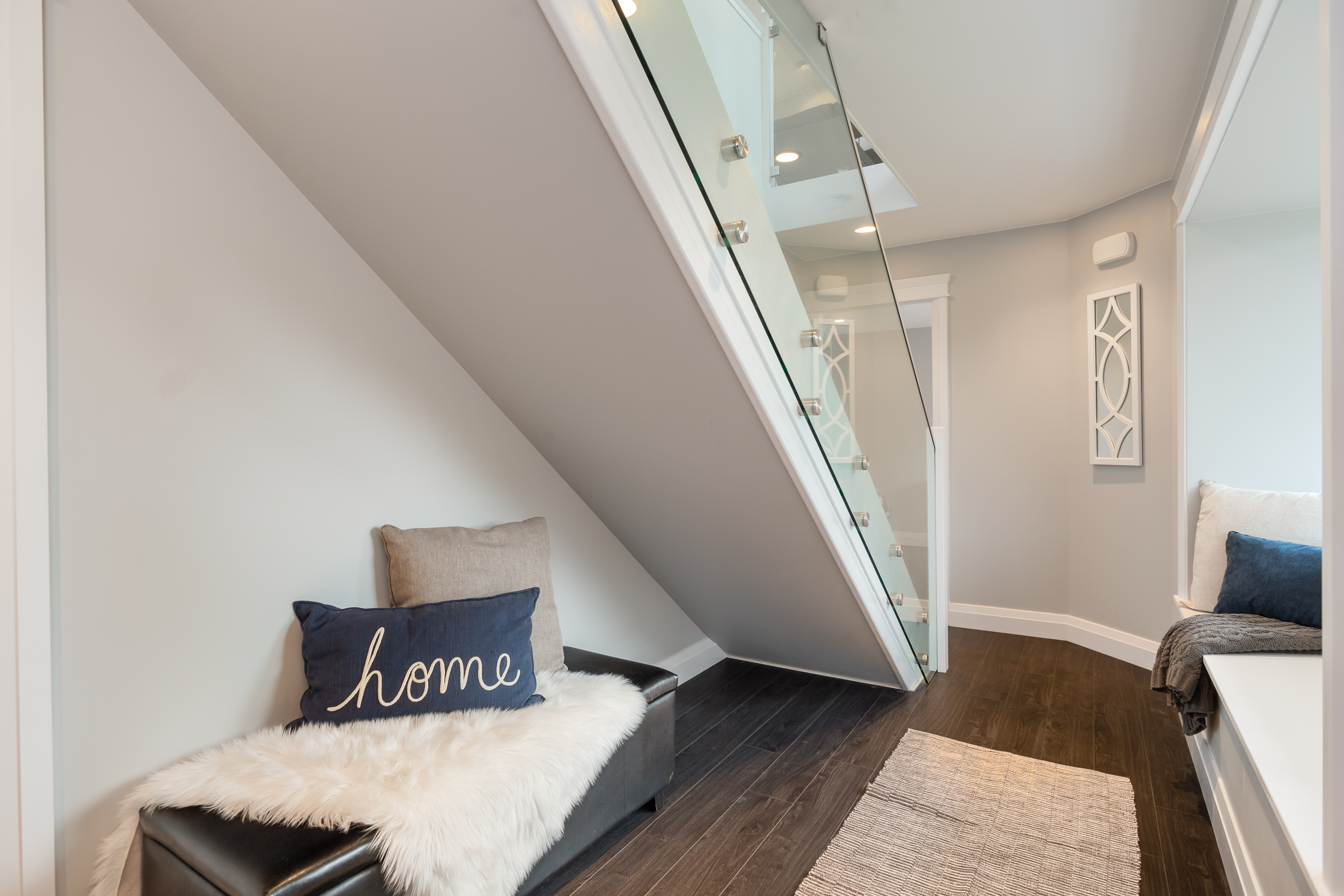 2616 Jones Ave, North Vancouver 35