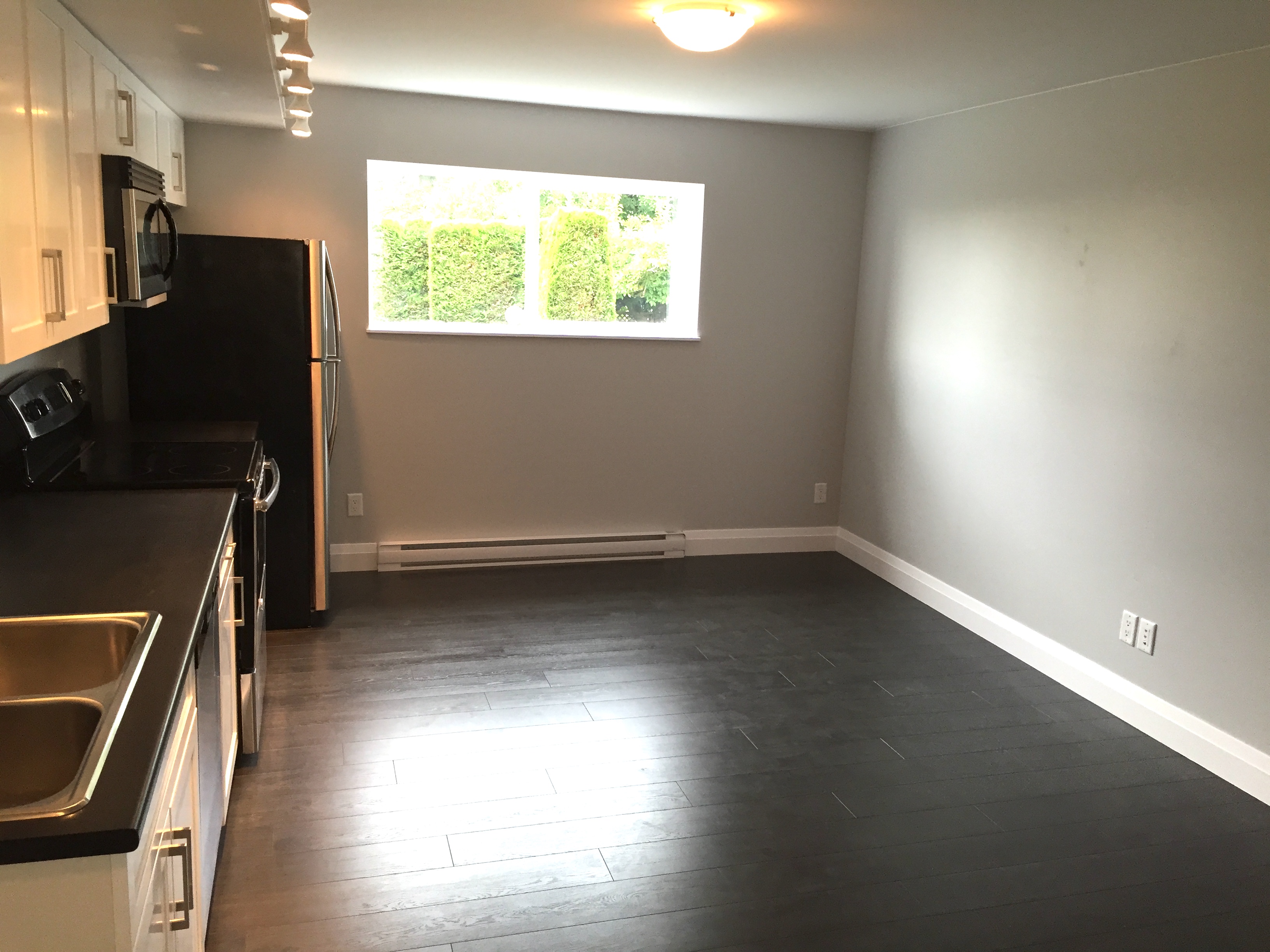 2616 Jones Ave, North Vancouver 52