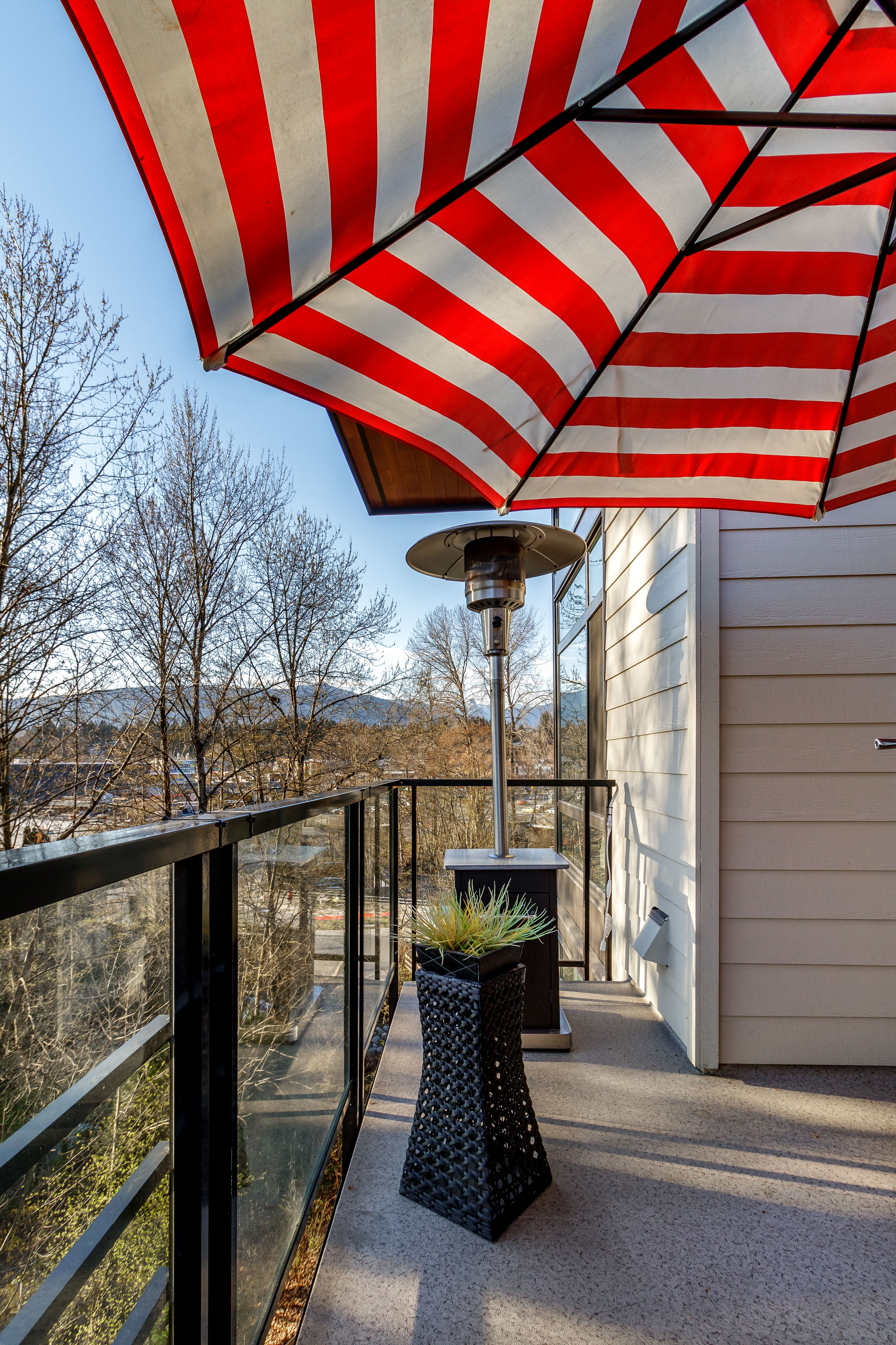 #606 - 733 W 3rd St, North Vancouver 38