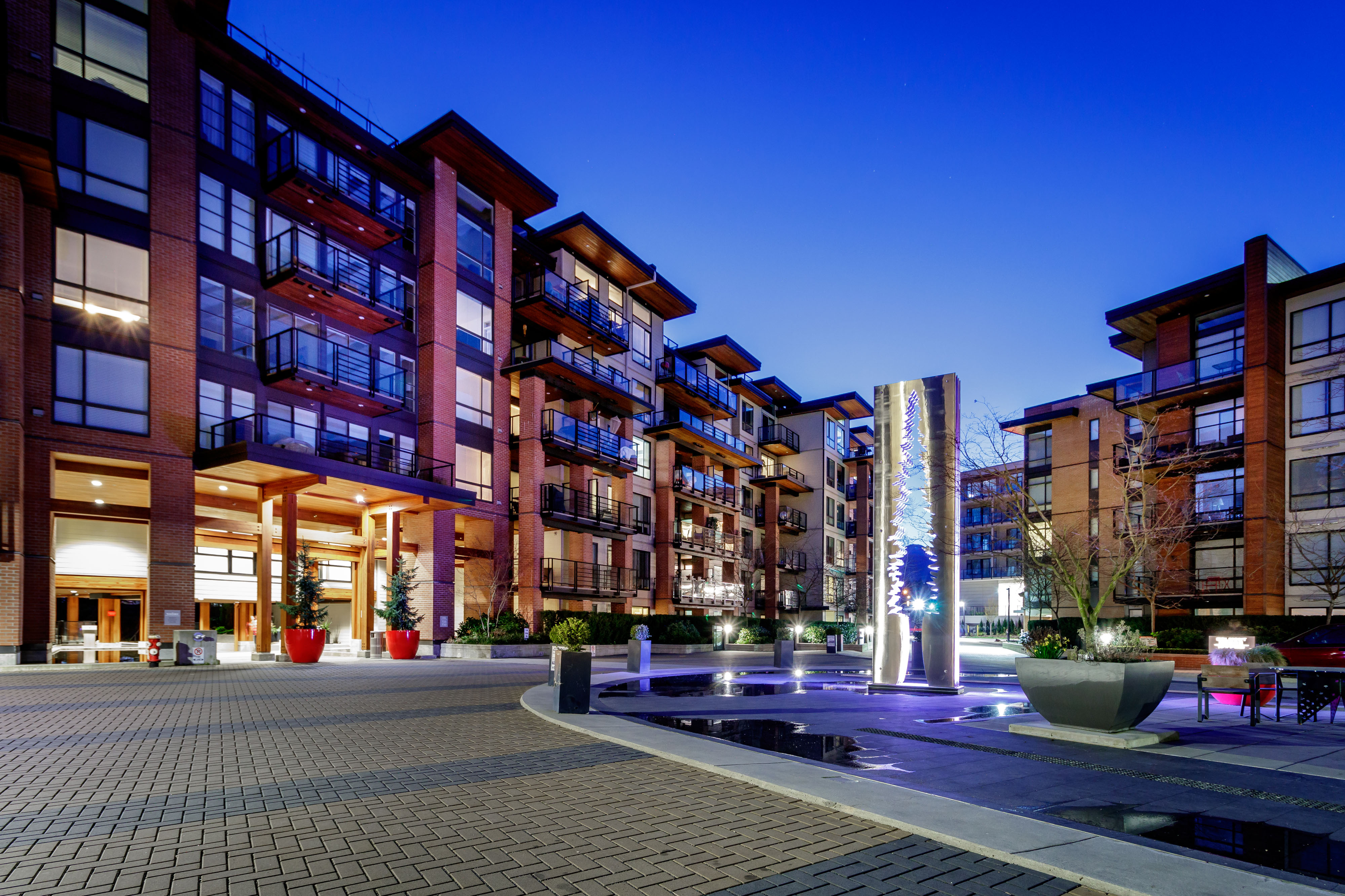 #606 - 733 W 3rd St, North Vancouver 2