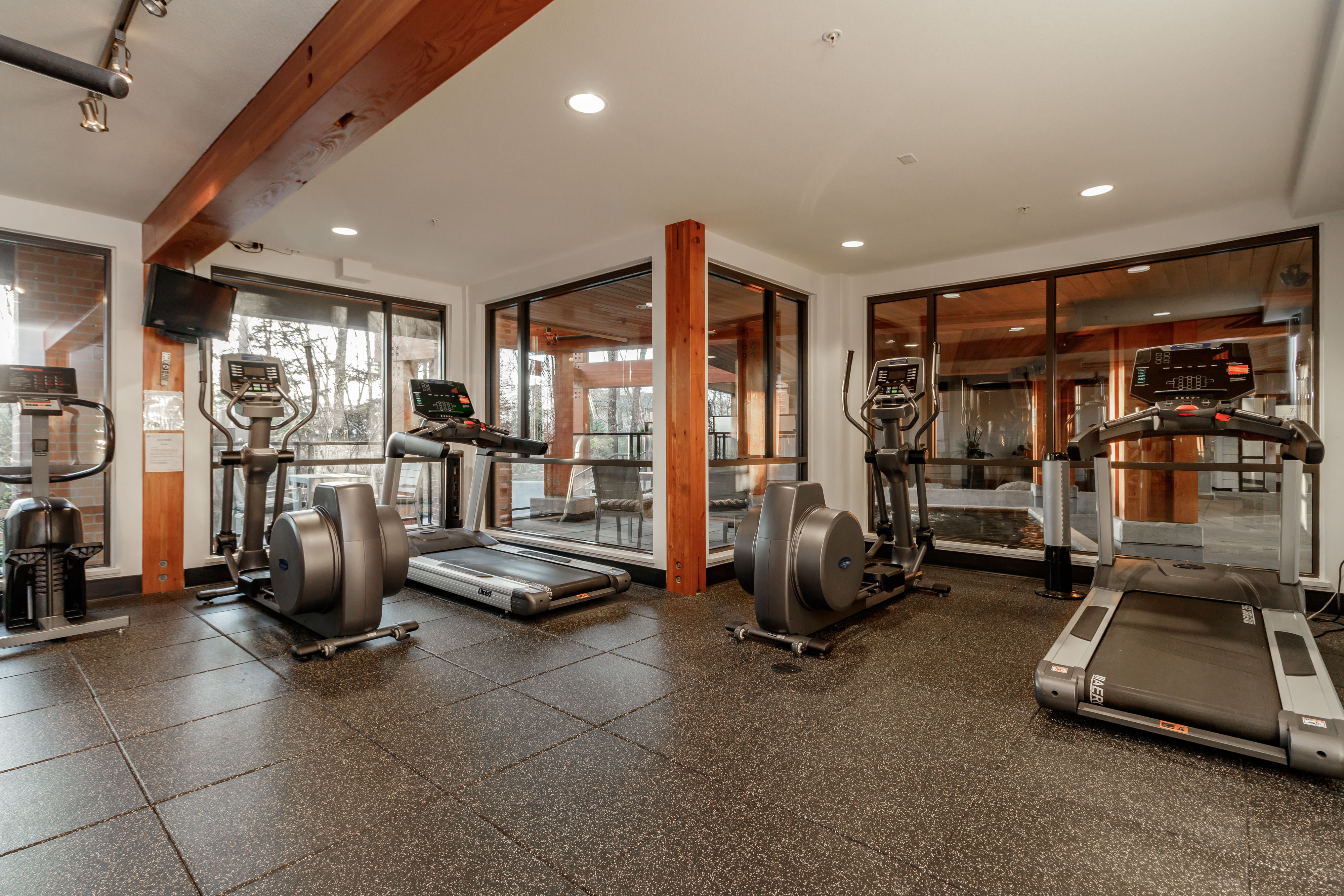 #606 - 733 W 3rd St, North Vancouver 77