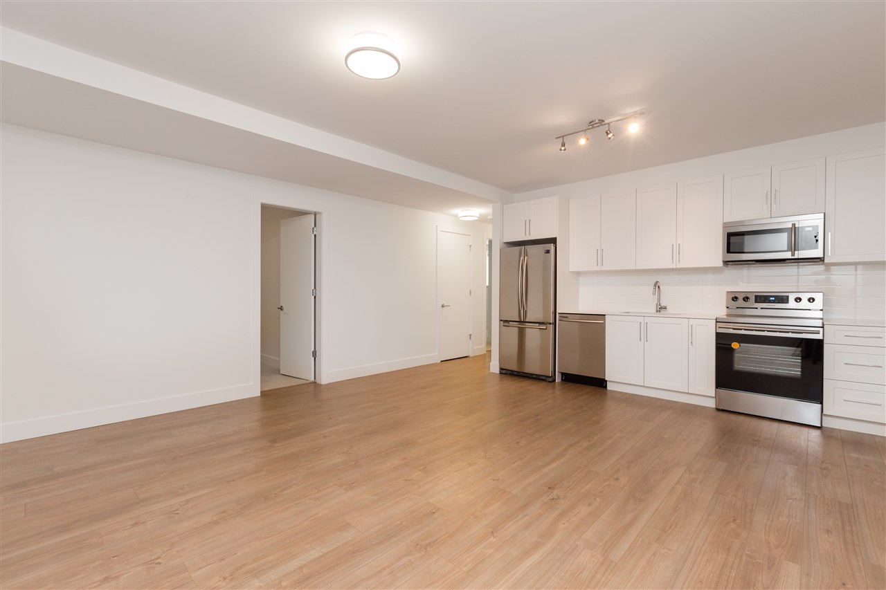 452 E 5th St, North Vancouver 18
