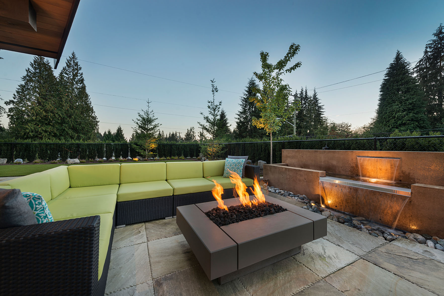 946 Clements Ave, North Vancouver 22