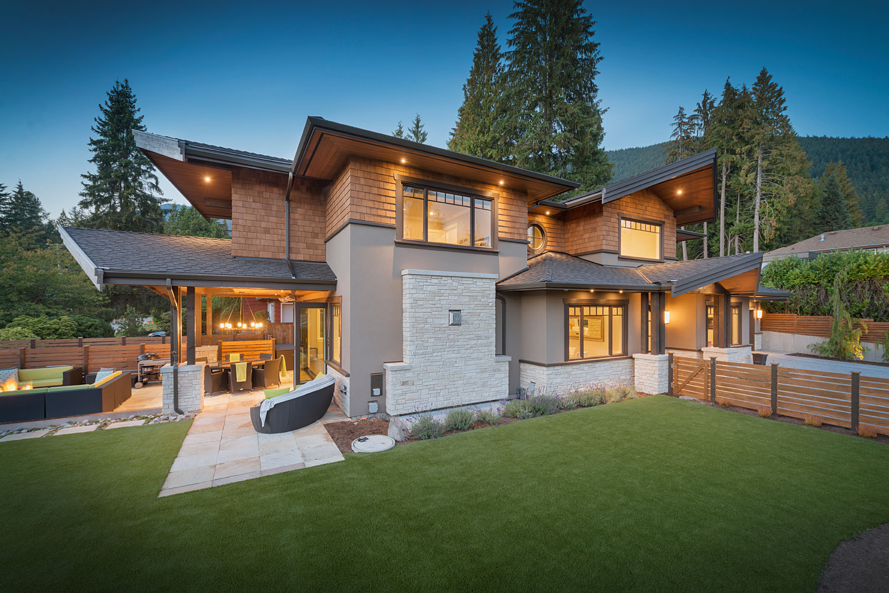 946 Clements Ave, North Vancouver 35