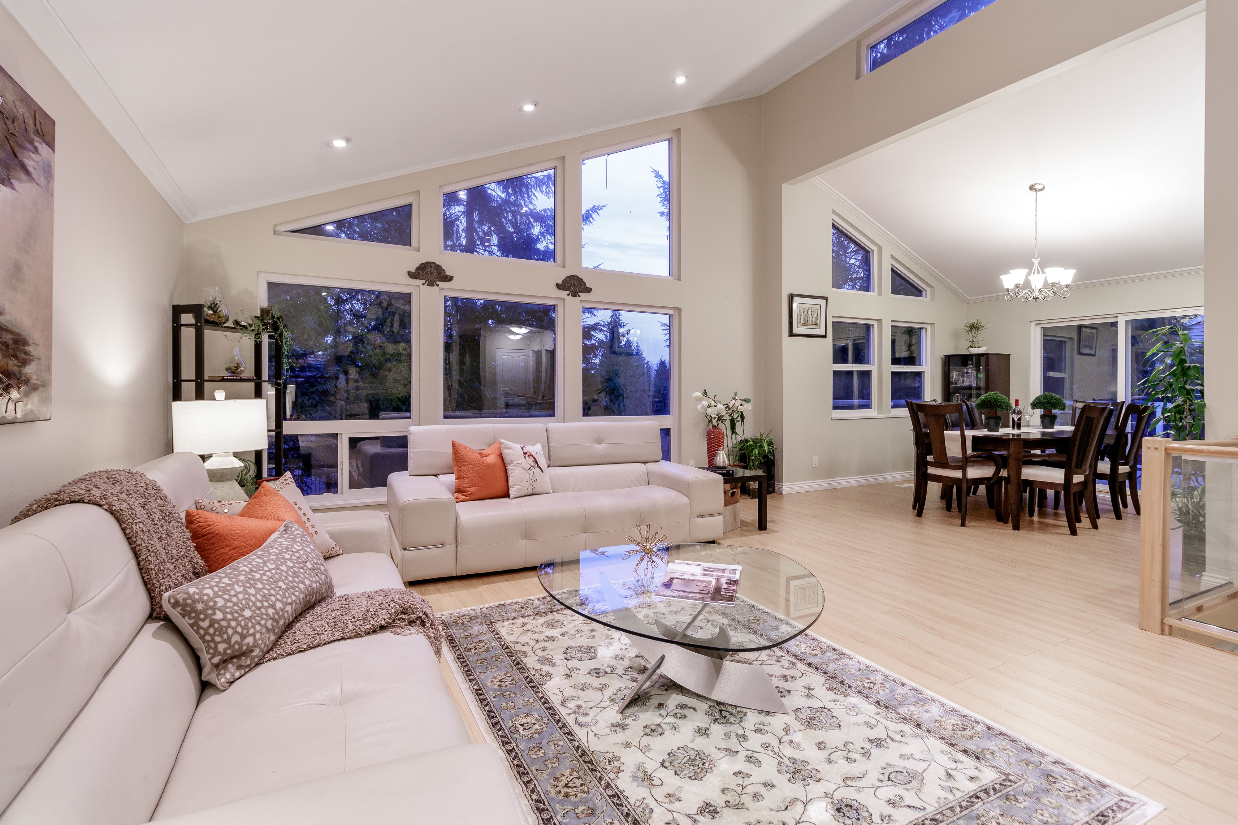 5692 White Pine Lane, North Vancouver 9