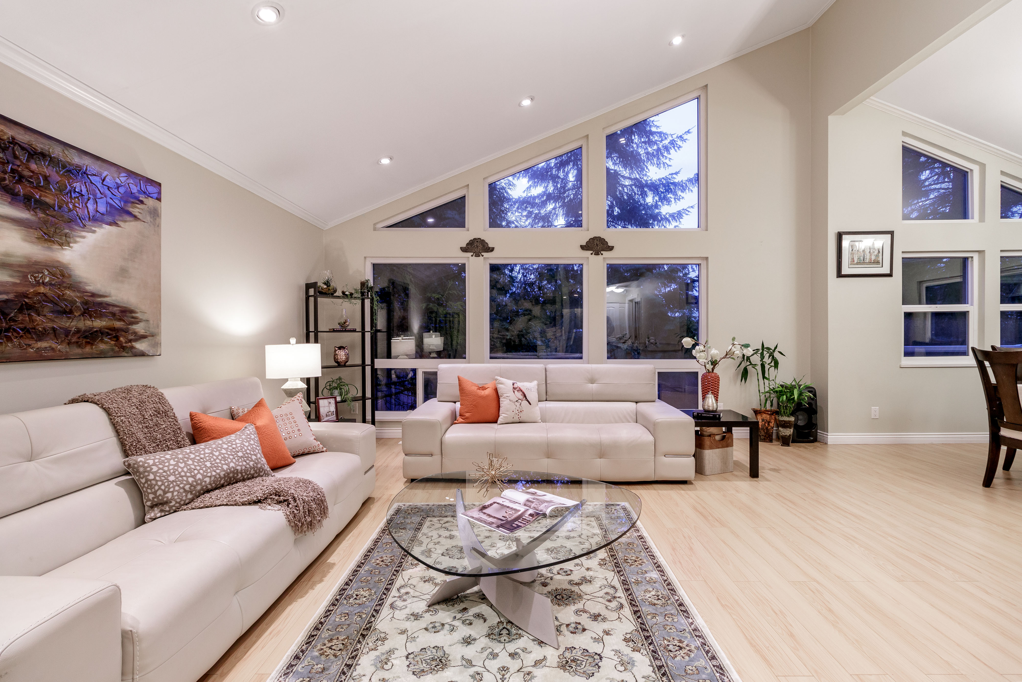 5692 White Pine Lane, North Vancouver 10